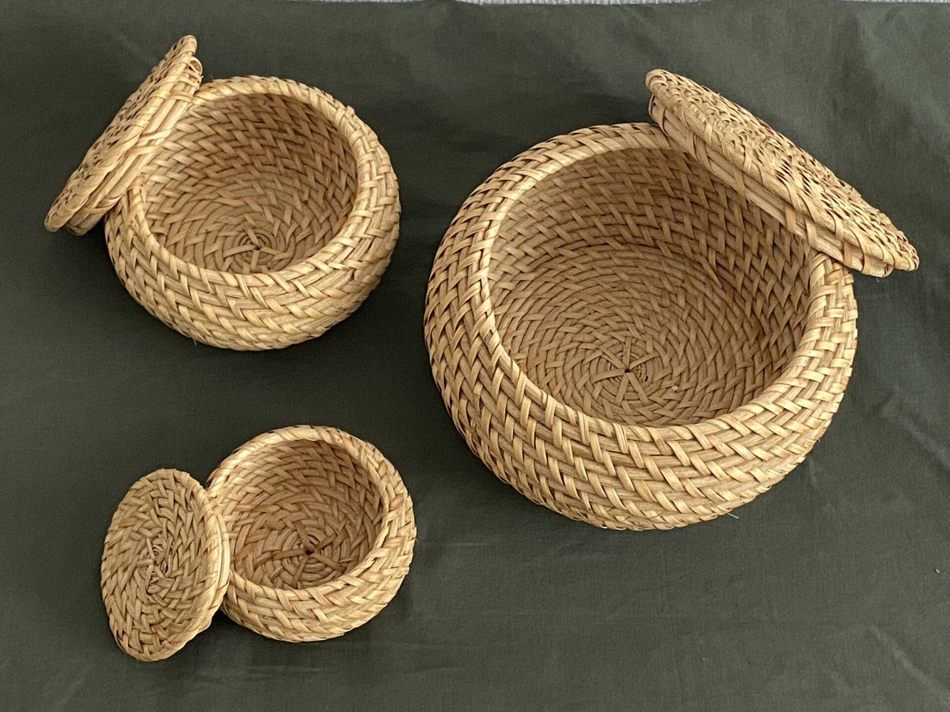 Lot de 3 boîtes gigognes rondes en rotin