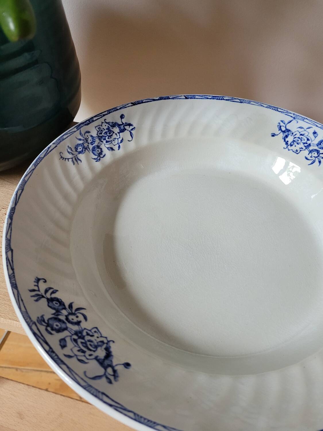 St Amand hollow dish model 9997