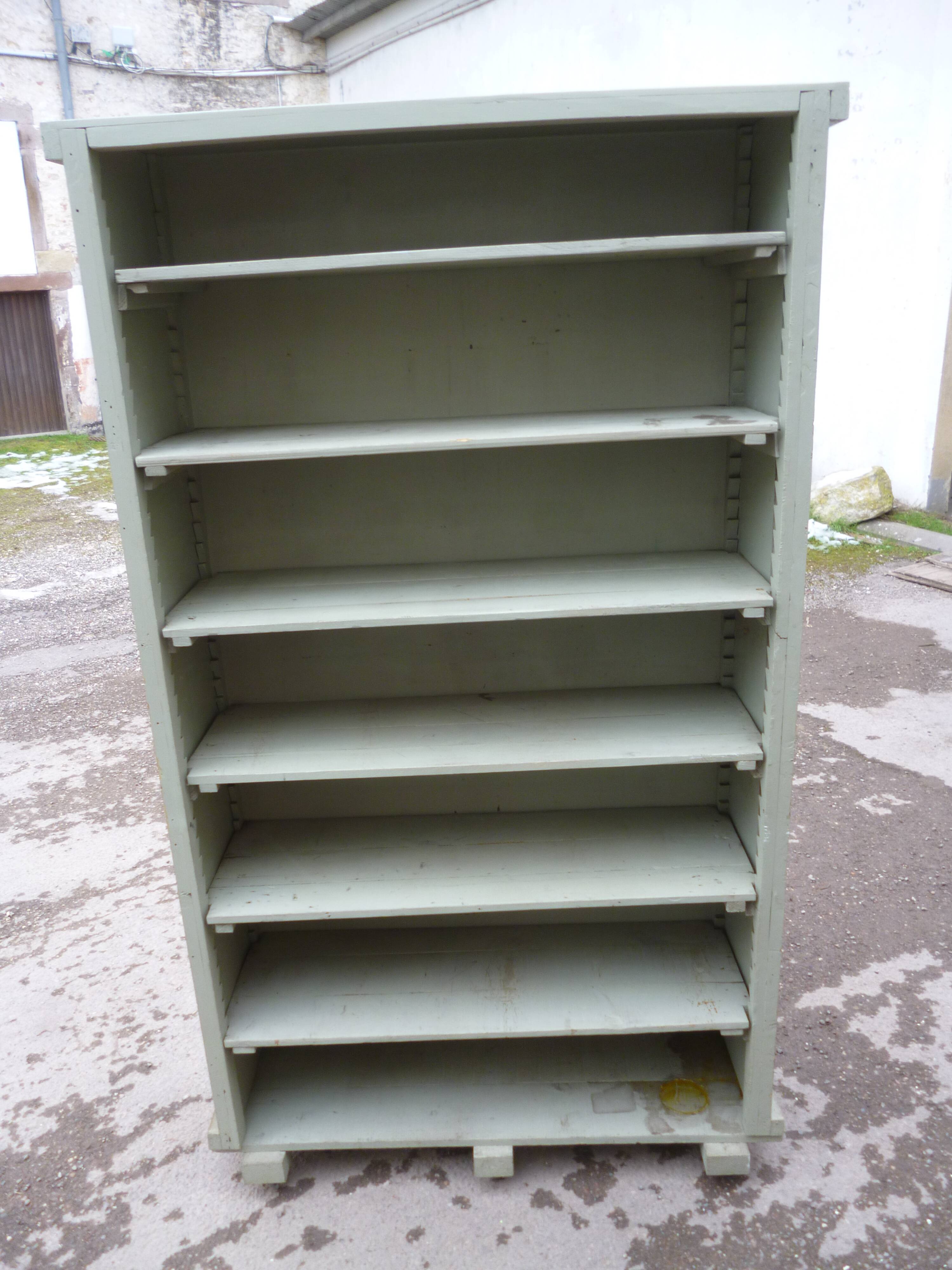 Workshop shelf in old wood green patina