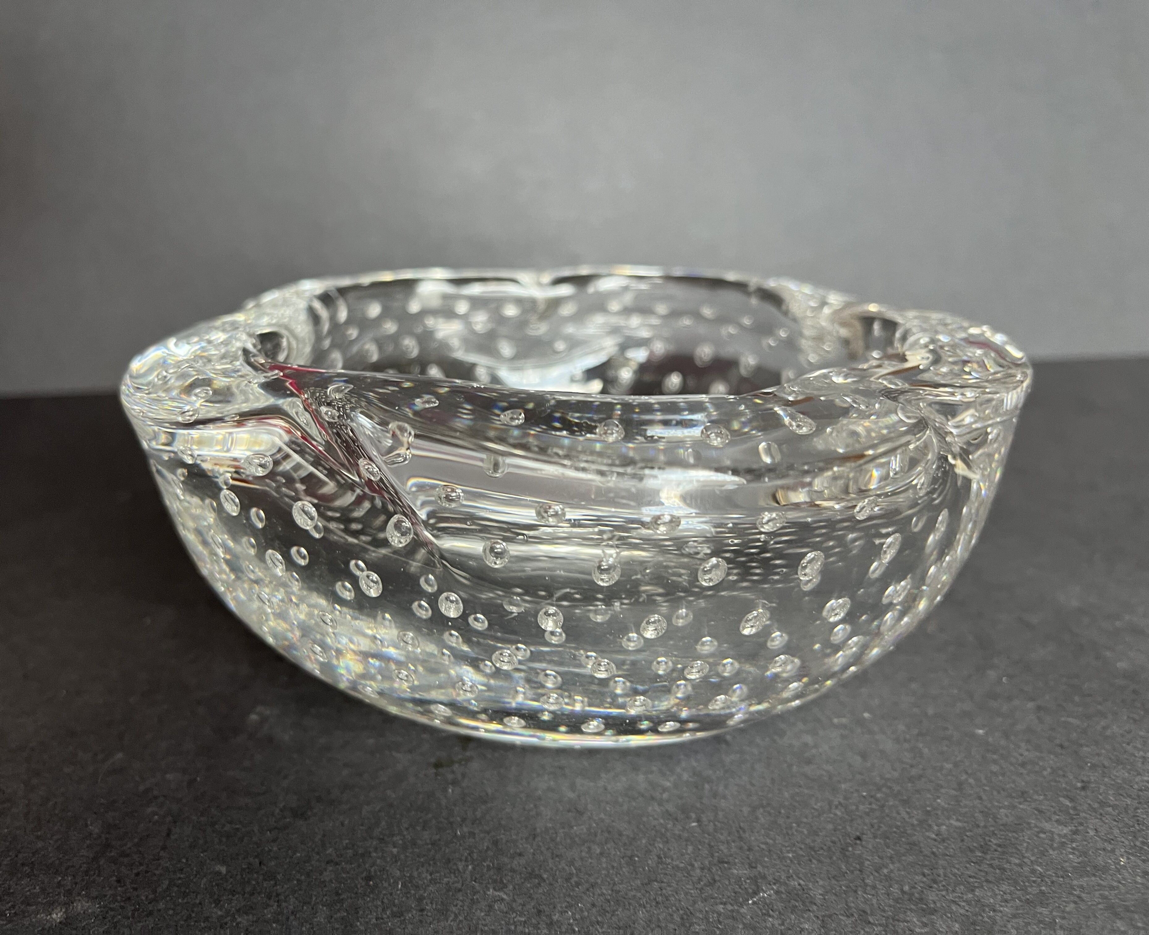 Cendrier Daum en cristal bullé