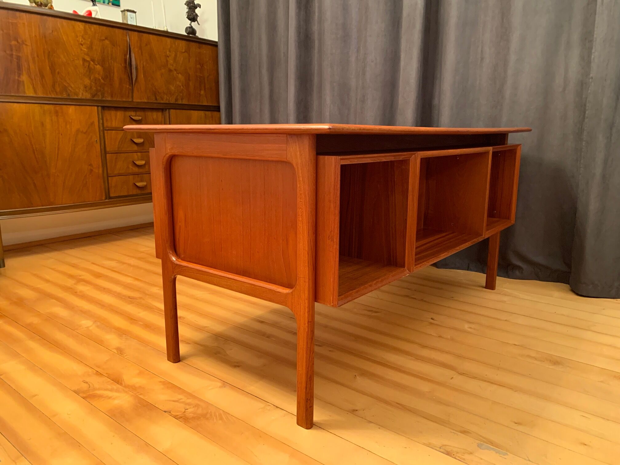 Double-sided desk by Arne Vodder, Brouer Møbelfabrik, Denmark, 1960s