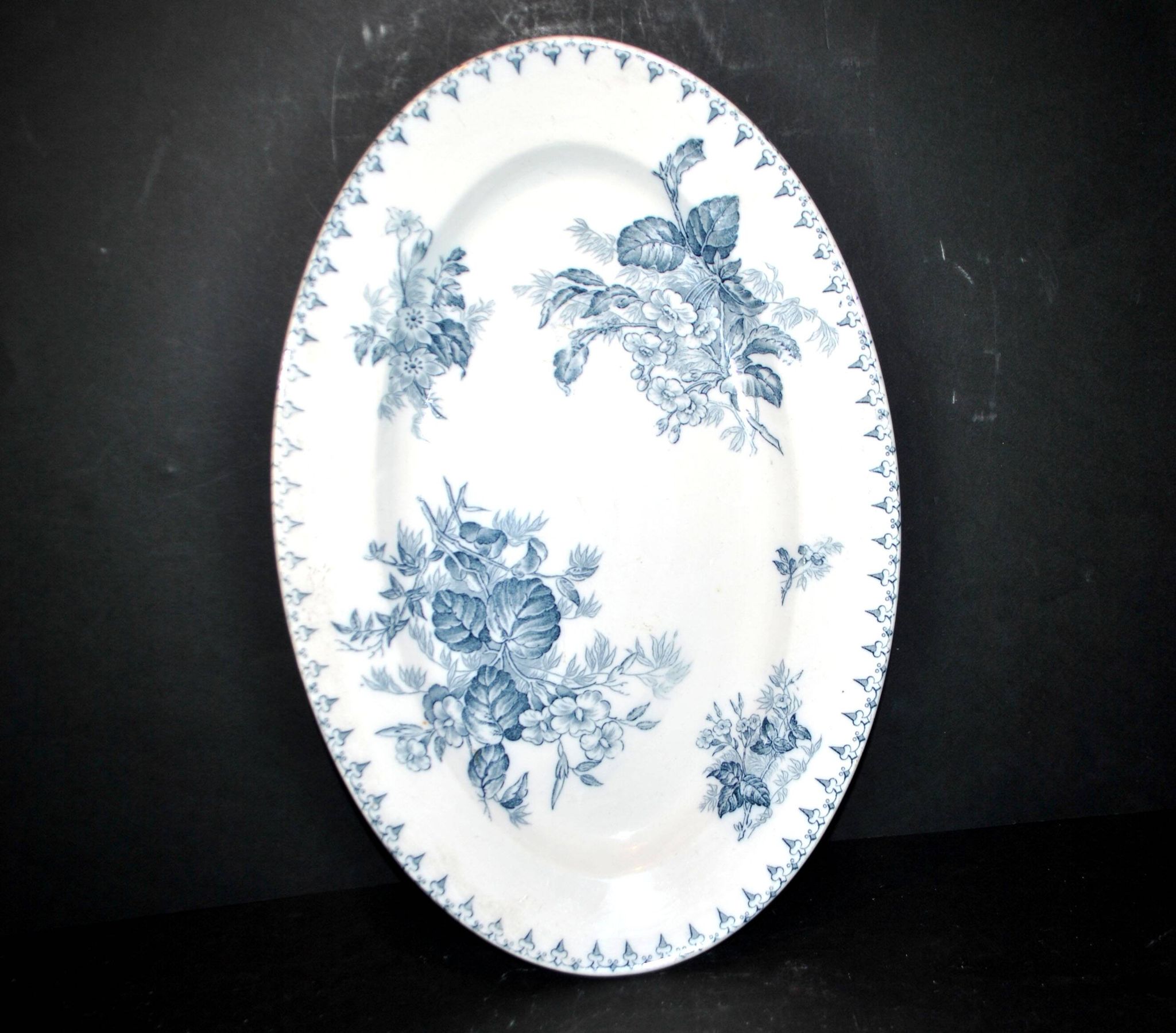 SARREGUEMINES FLORE Large Oval Platter with blue flower decoration U&C 36cm