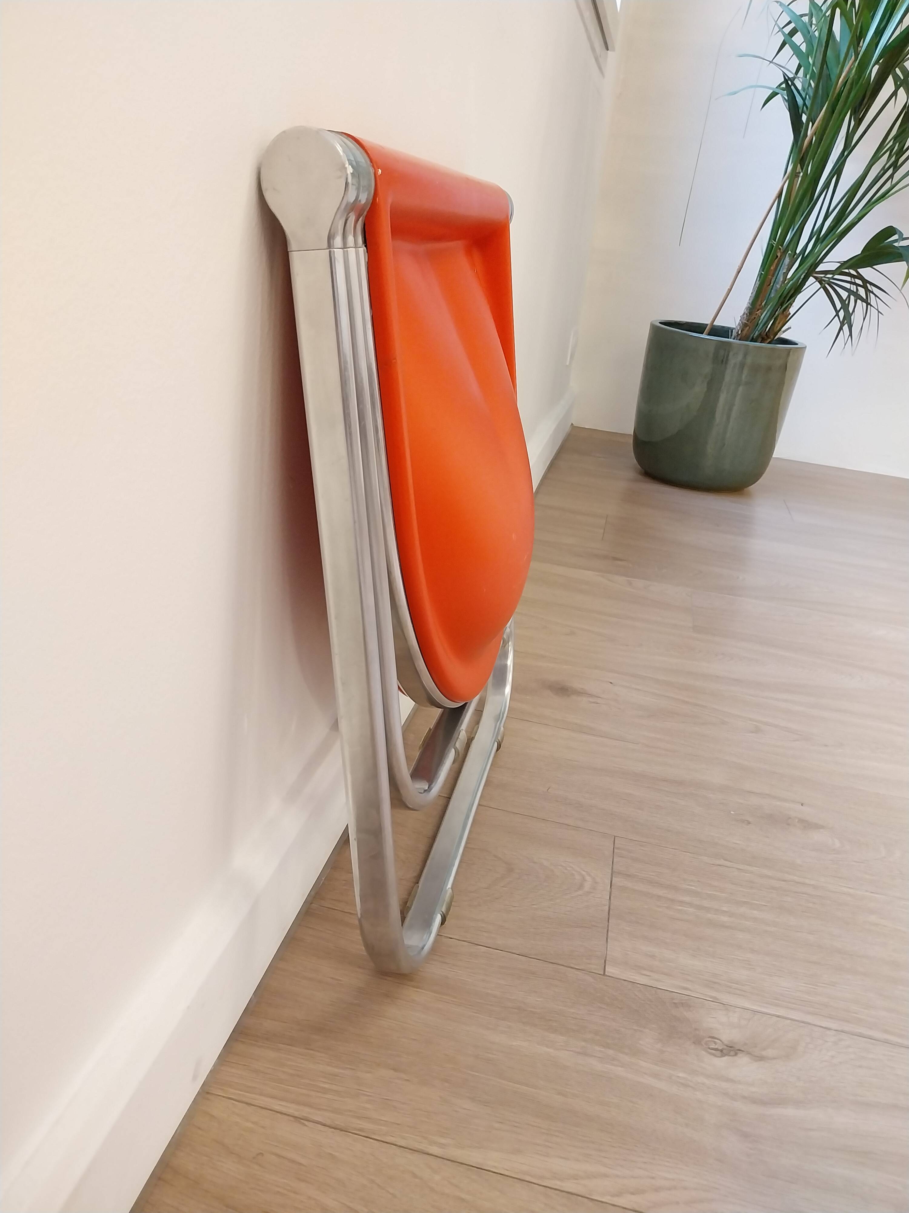 Vintage red Pluff stool – Anonima Castelli