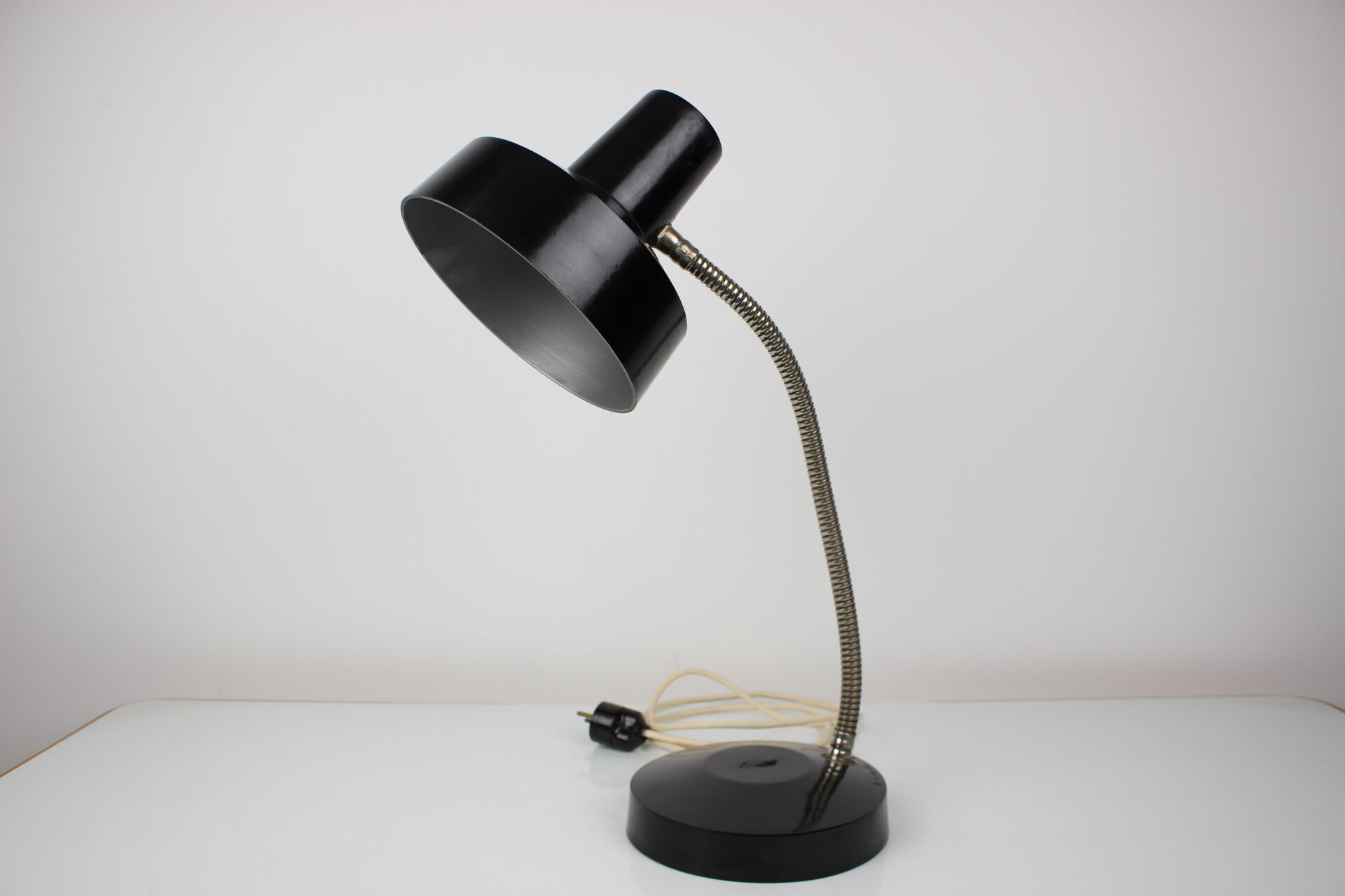 Vintage bakelite table lamp, 1950's