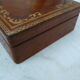 Former jewelry box box box gilded with monogrammed irons AM