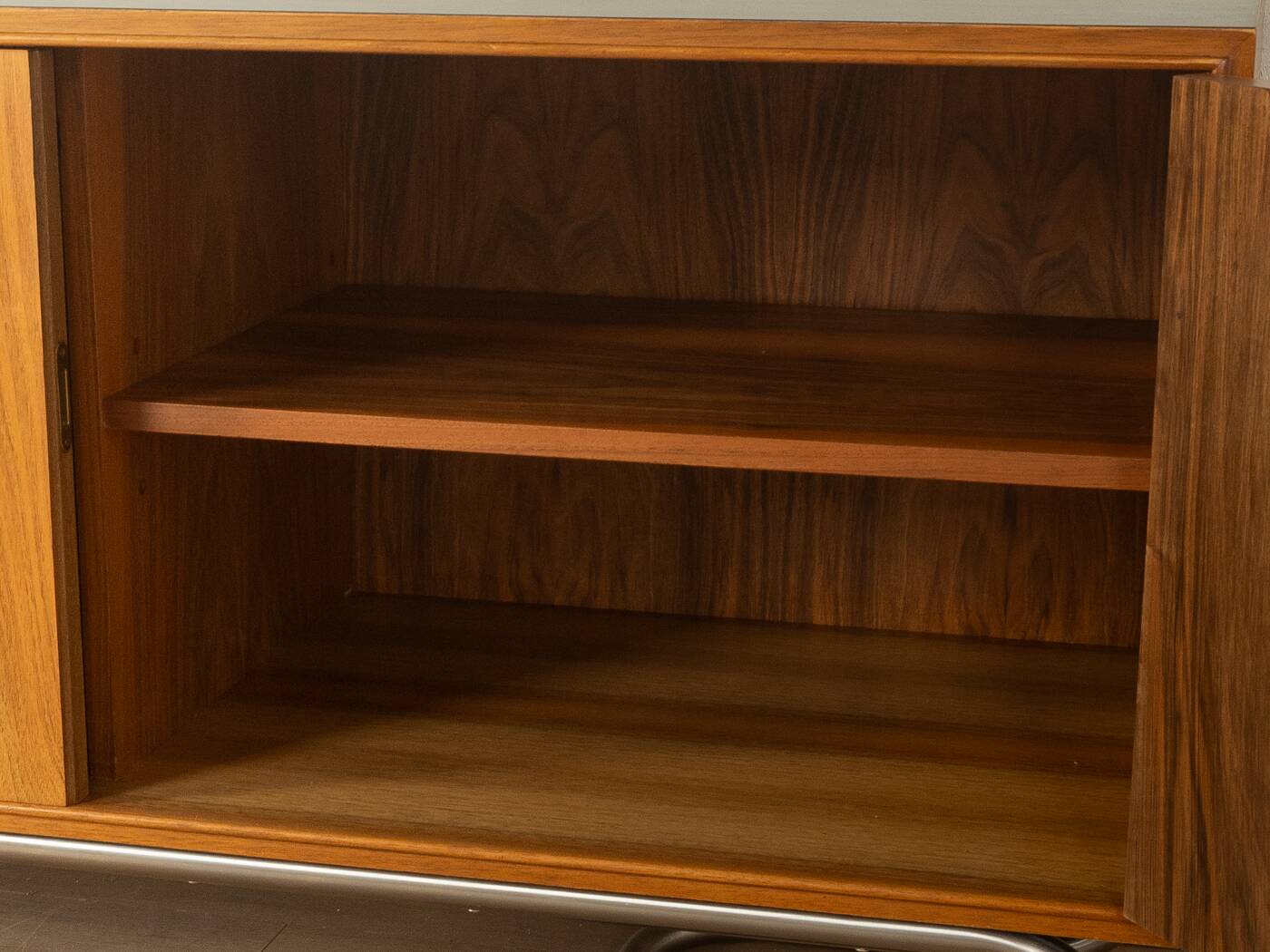 Buffet exclusif des années 50