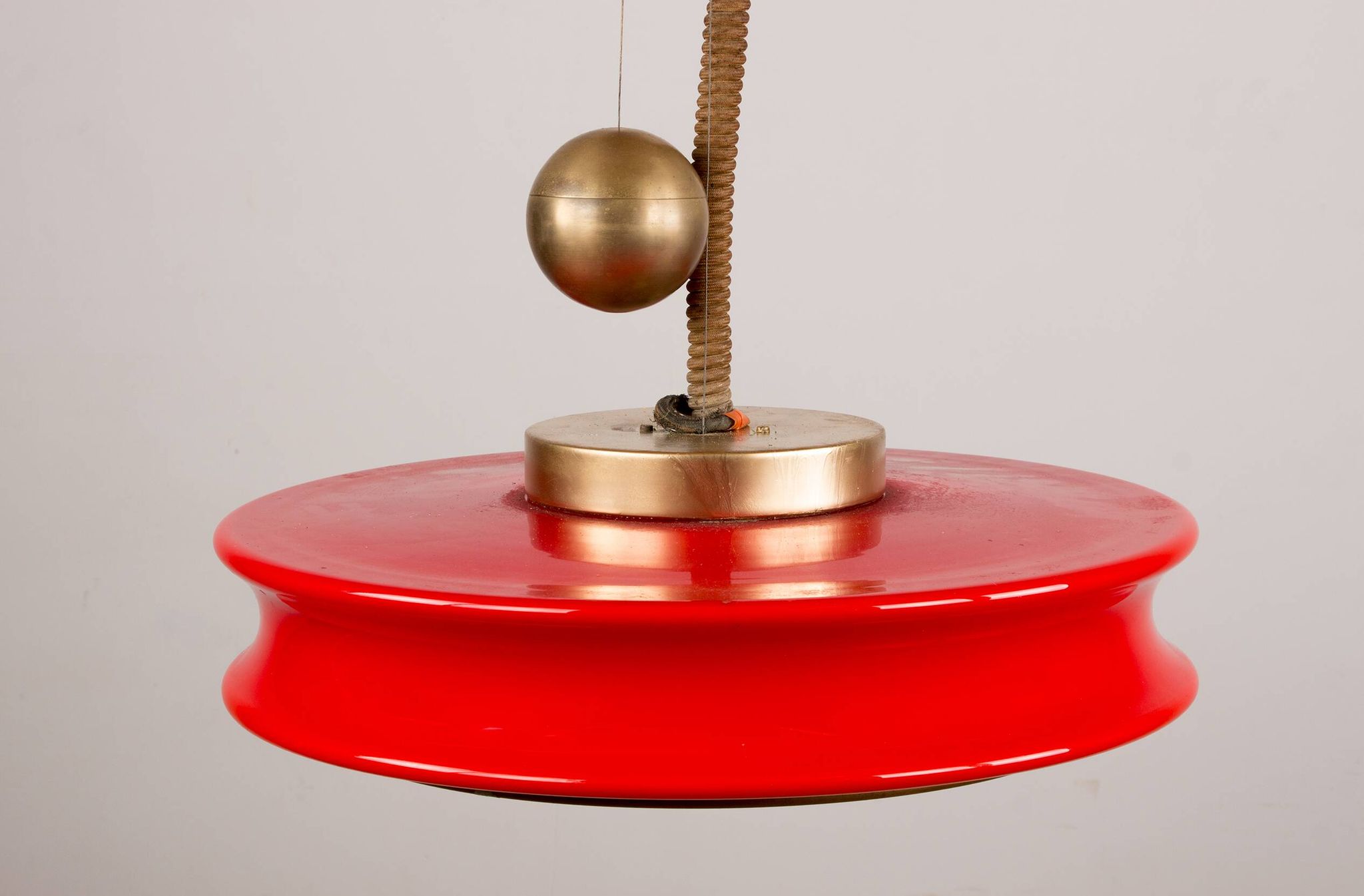 Large pendant light, adjustable in height, in glass and brass, Orion model by Schwarz and Staff Leucht