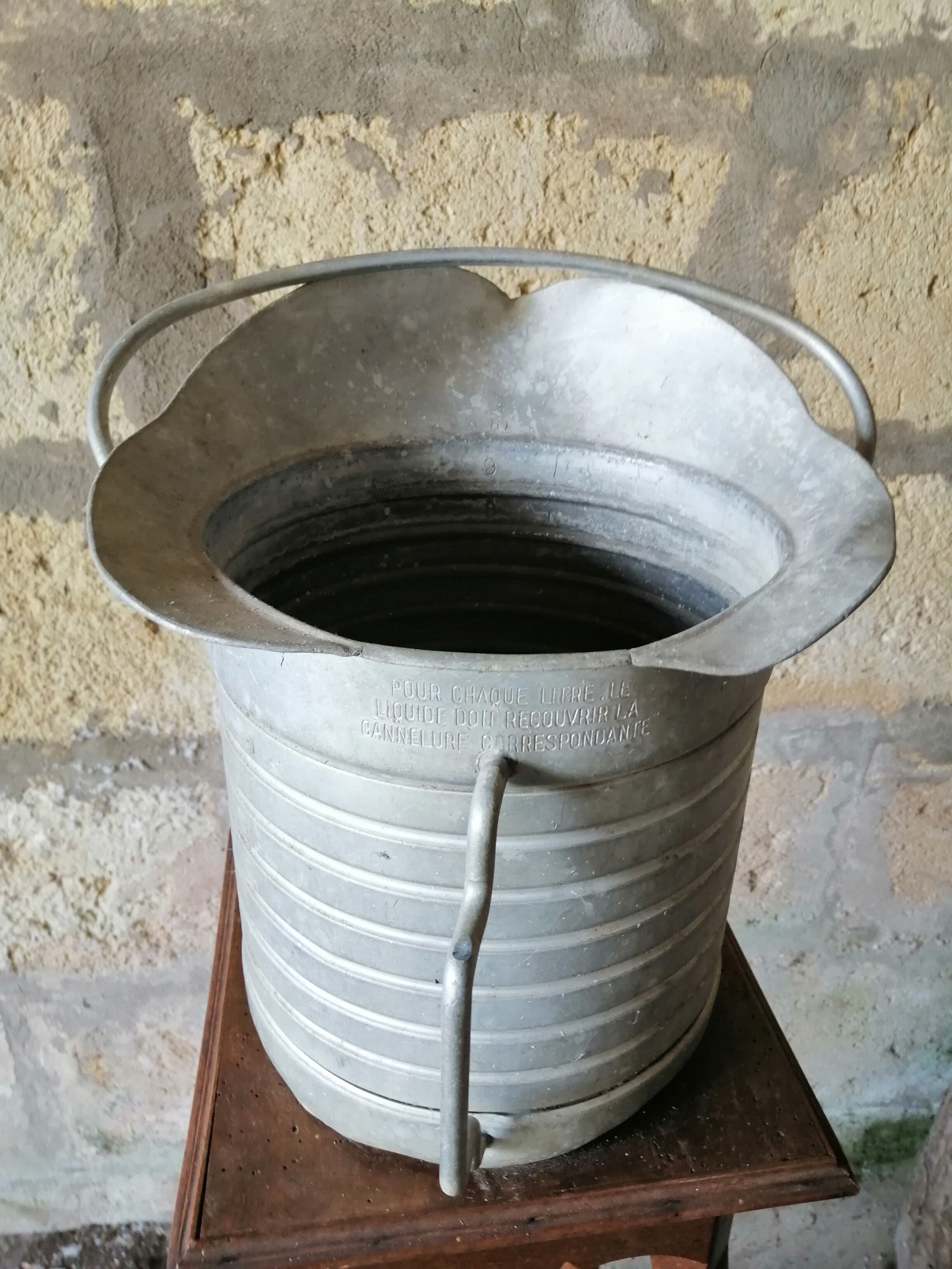 Aluminum decalitre bucket 10 liters