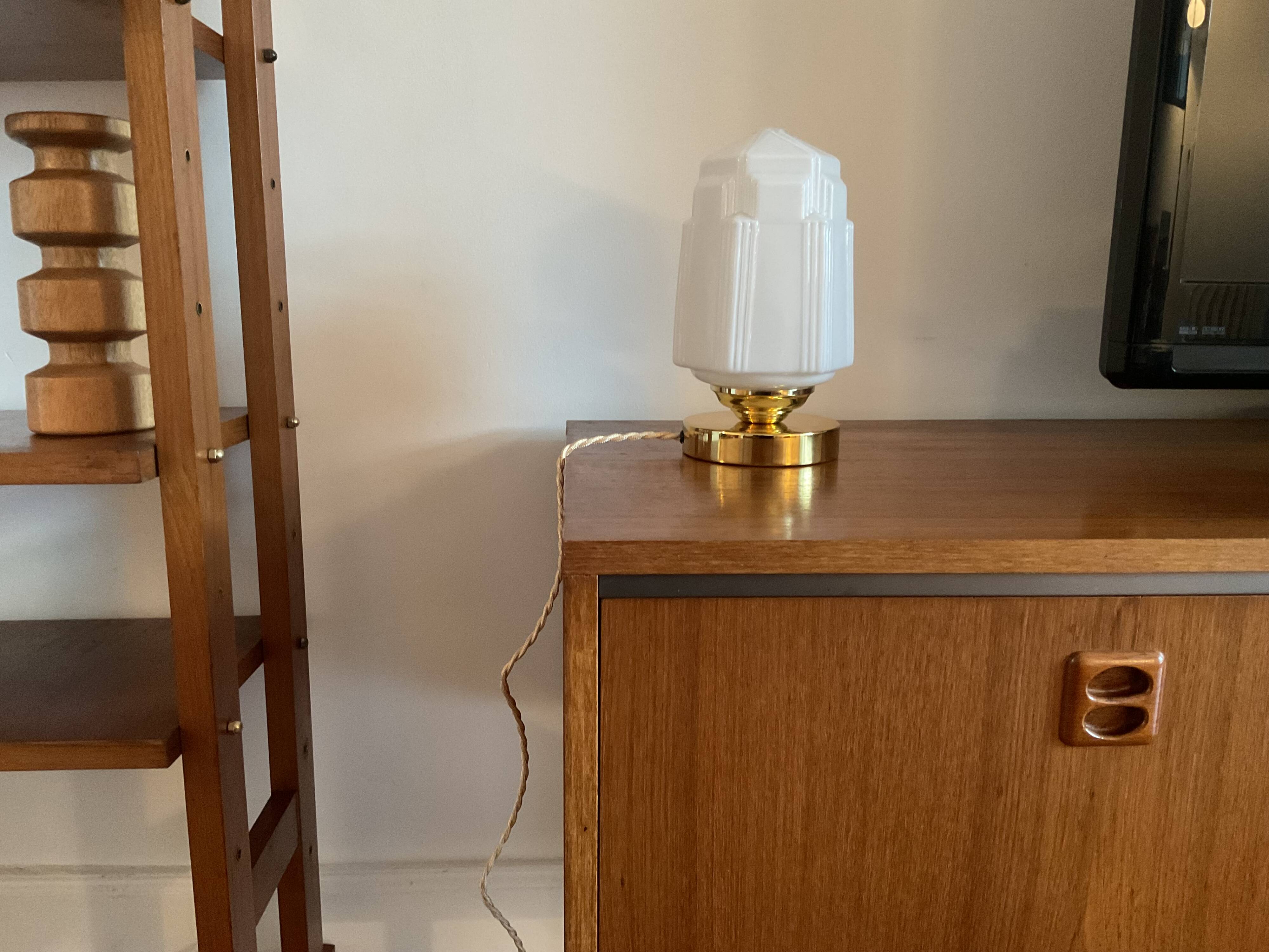 Art Deco skyscraper lamp