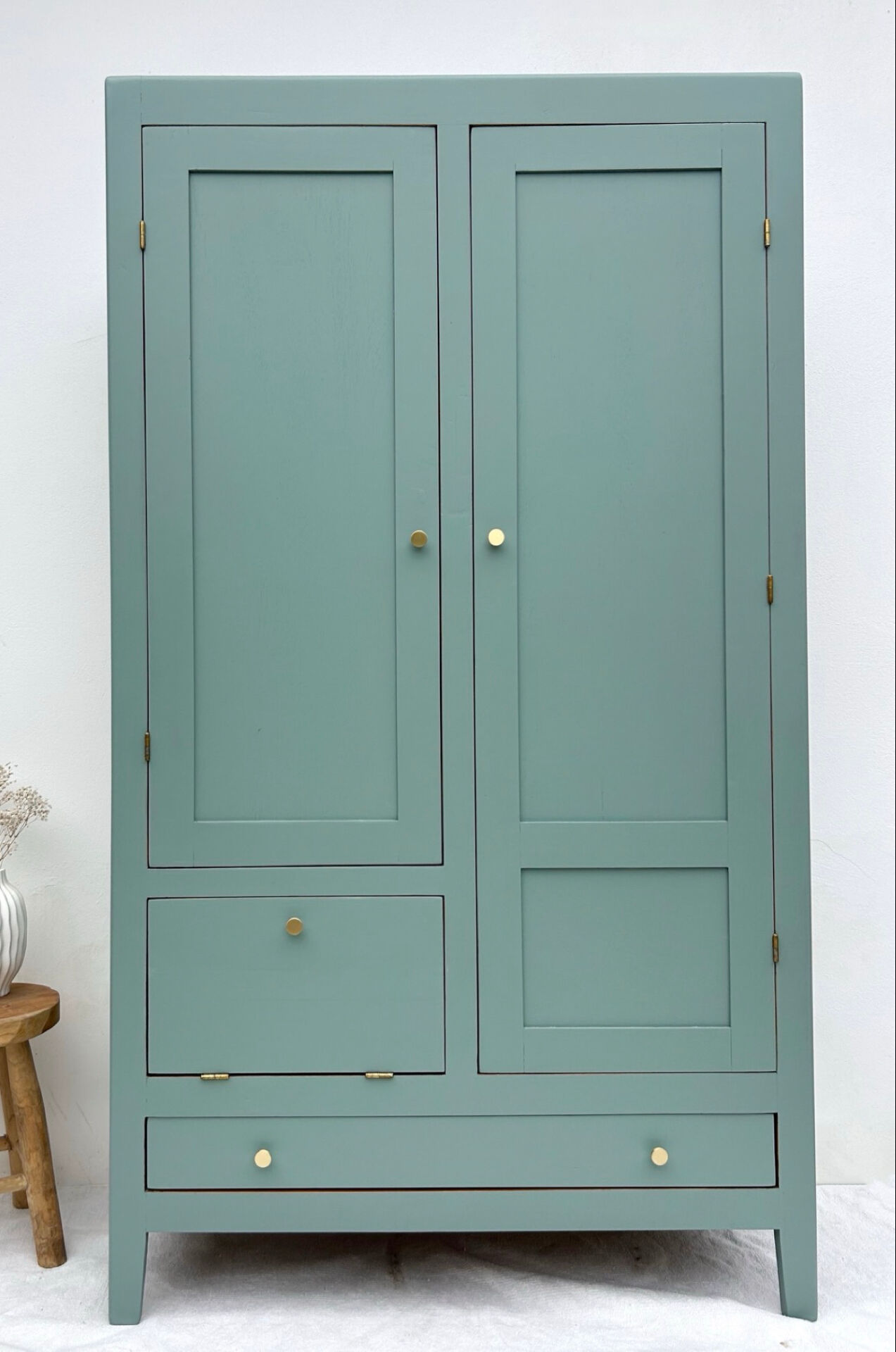 Armoire parisienne