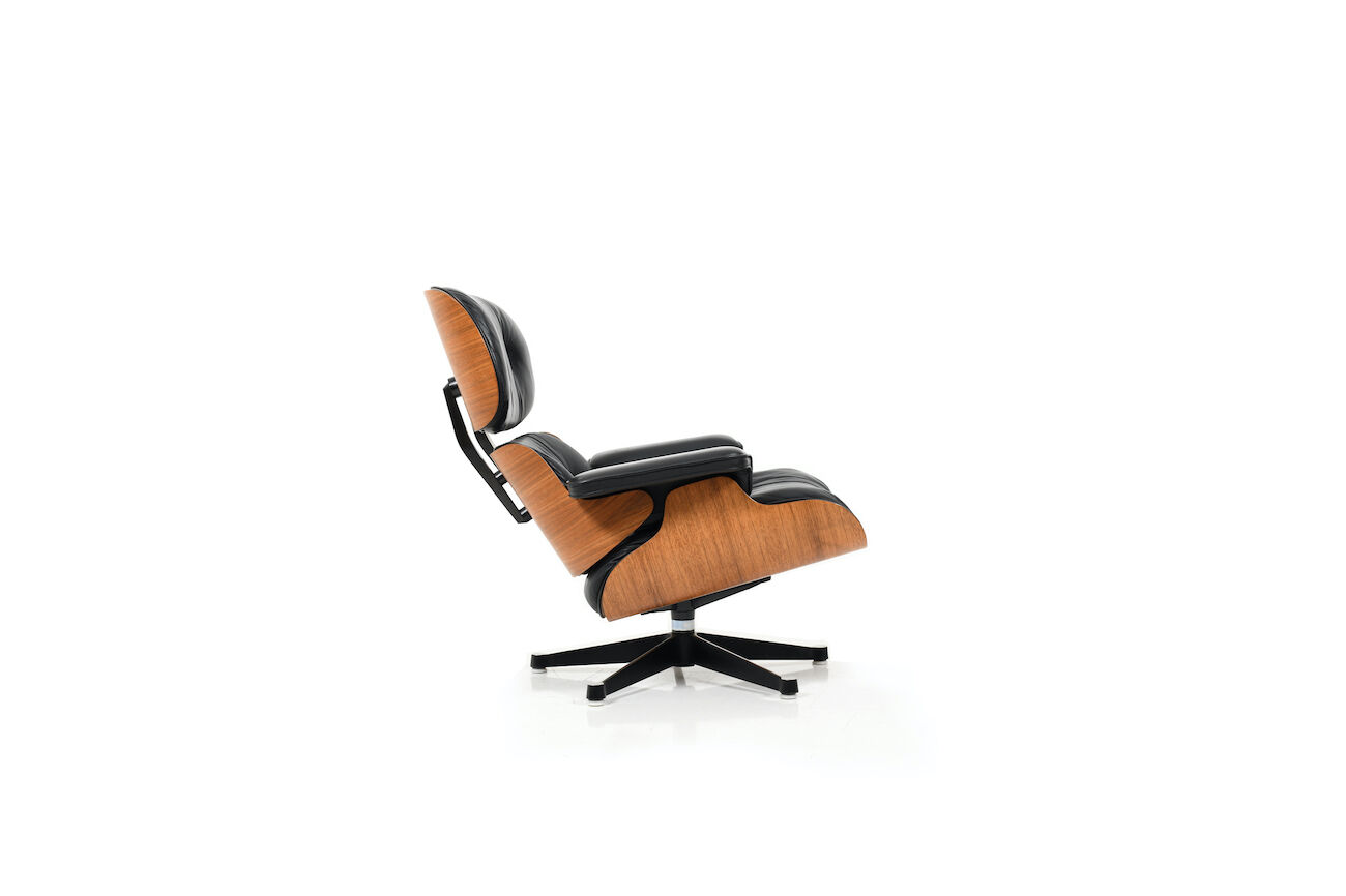 Charles & Ray Eames lounge chair by Vitra
