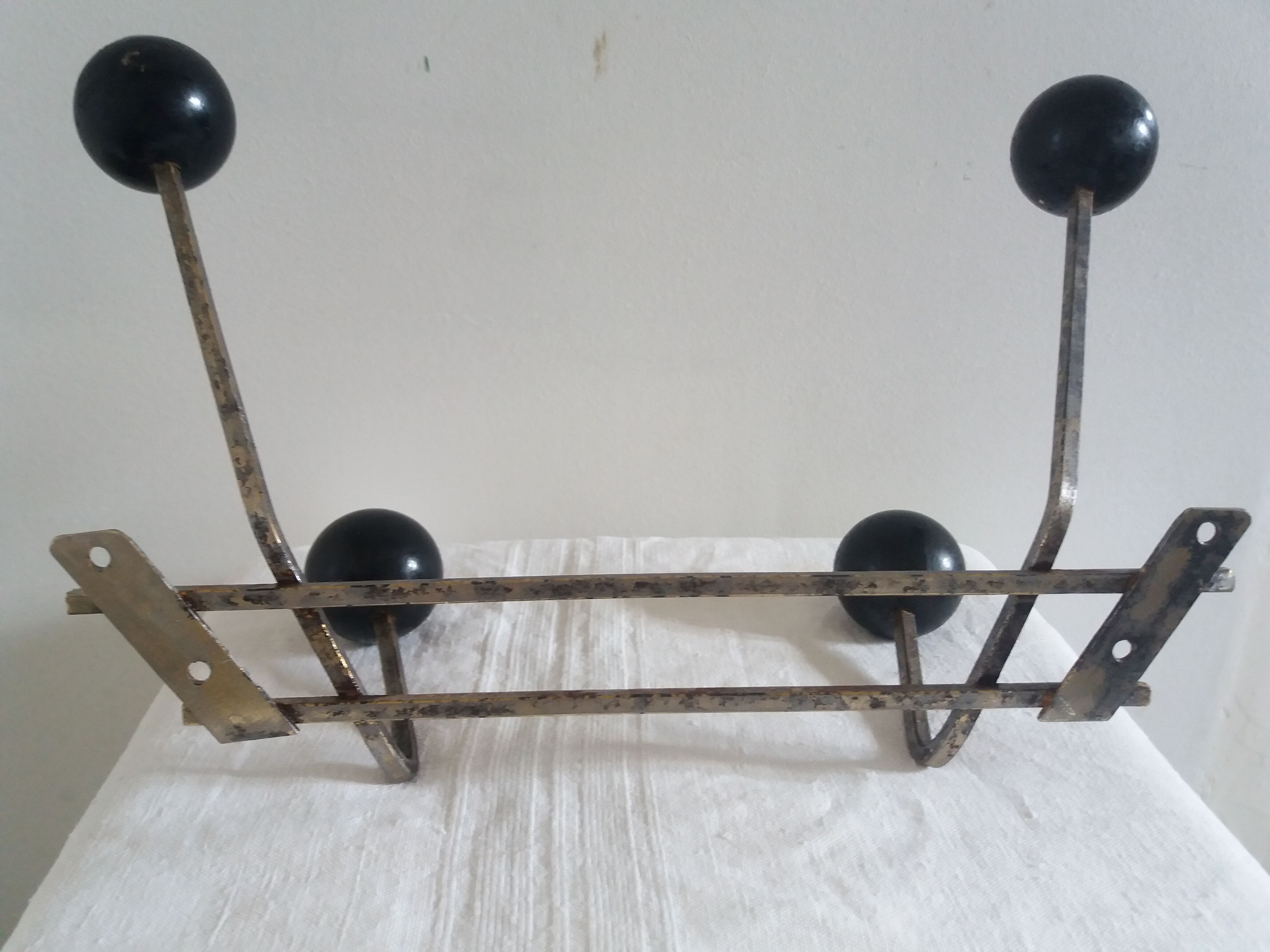Coat rack in wood and metal