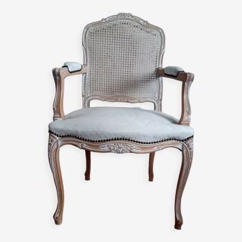 Armchair in white ceruse wood Louis XV style