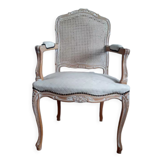 Armchair in white ceruse wood Louis XV style