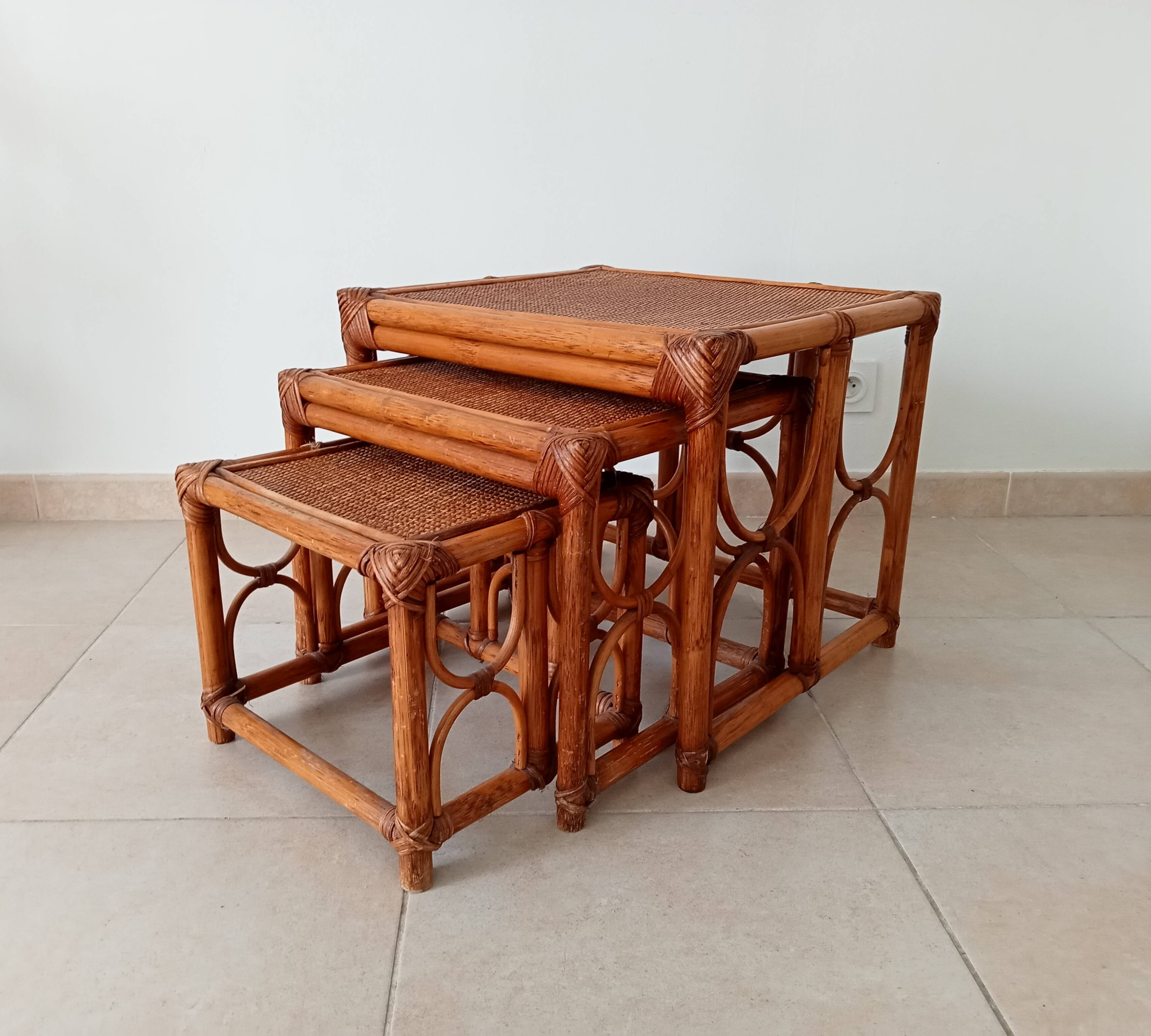 Set of 3 vintage nesting tables in bamboo and woven rattan