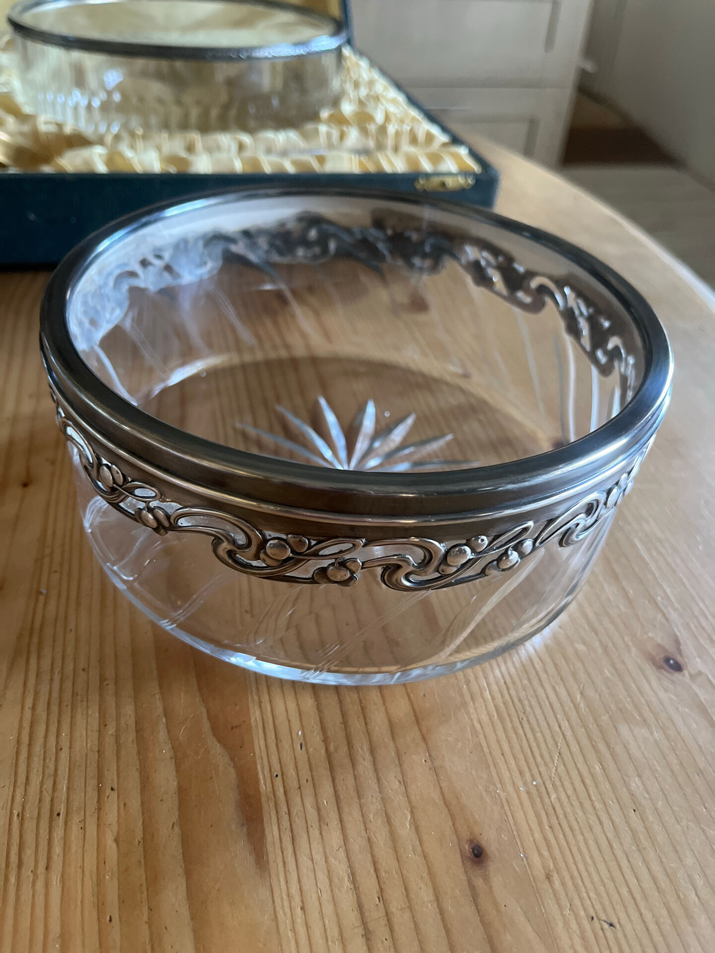 Punch service / fruit salting