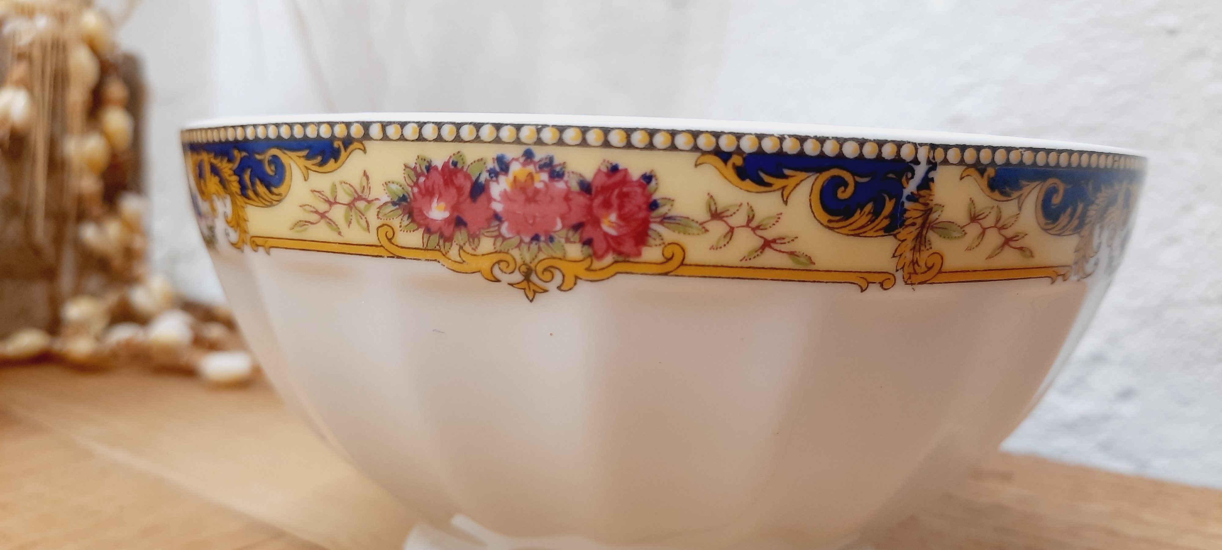 Large old bowl Apilco