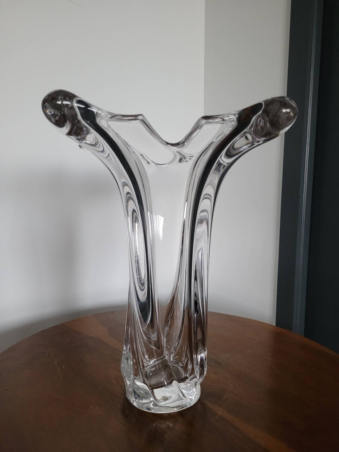 Vannes crystal vase