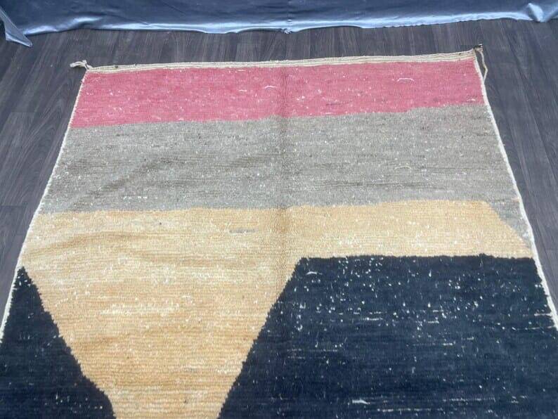 Traditional handmade pure wool Berber rug size 150 x 250 cm