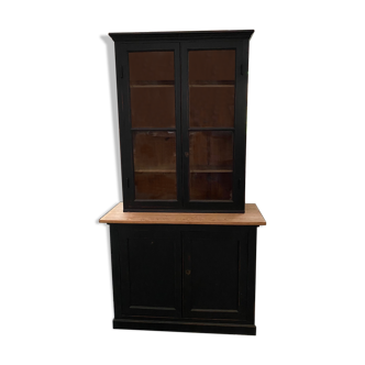Old buffet