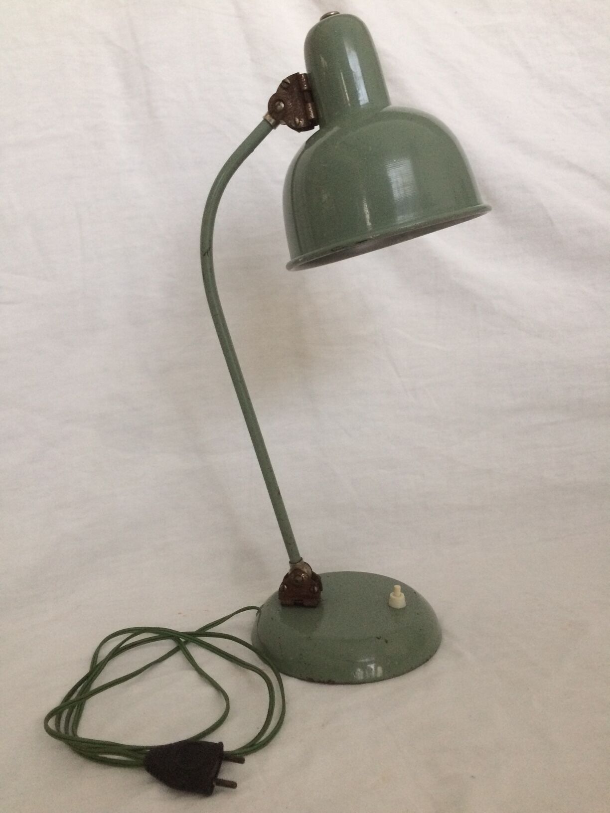 Industrial table lamp