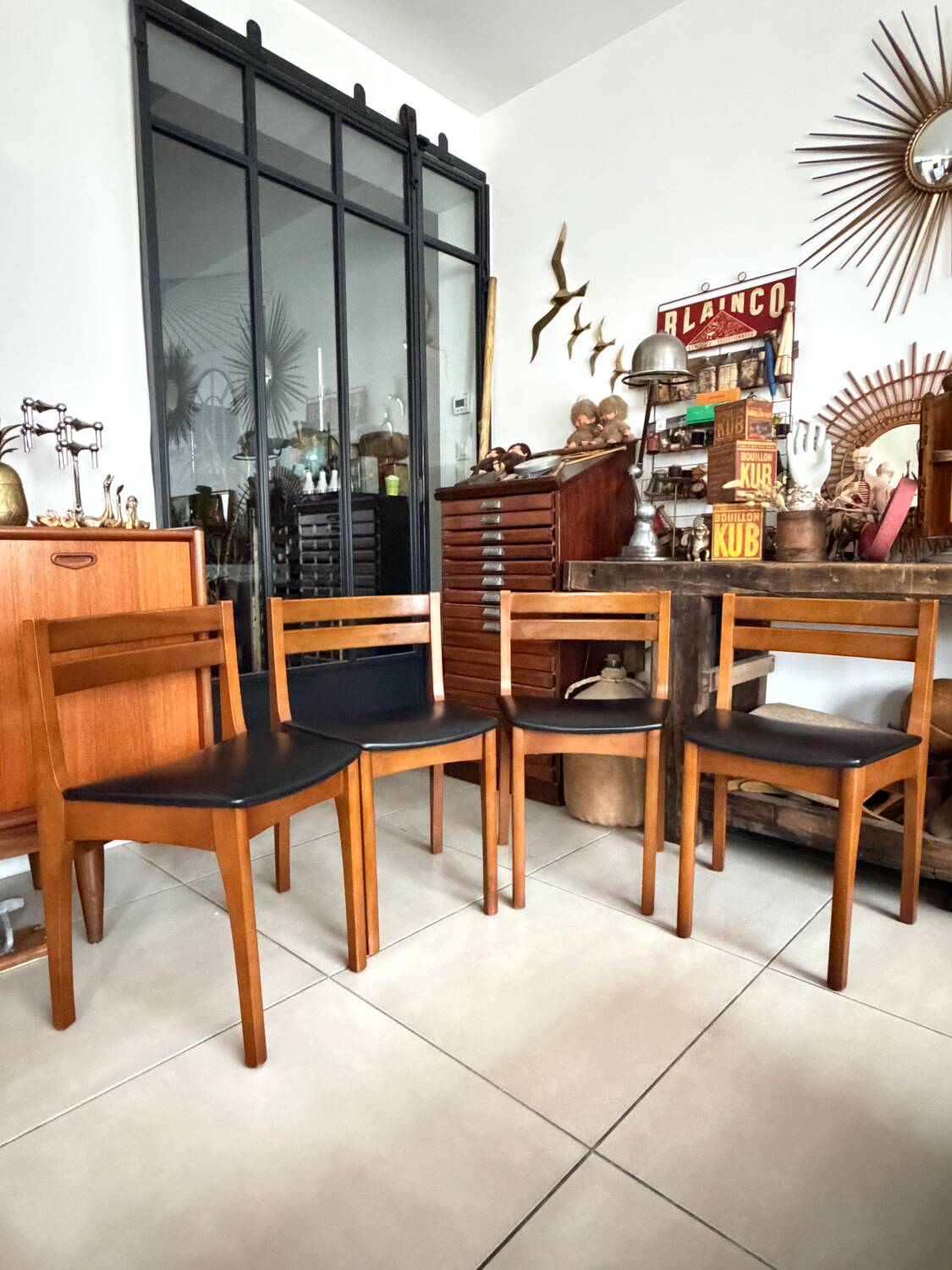 Ensemble de 4 chaises style scandinave vintage