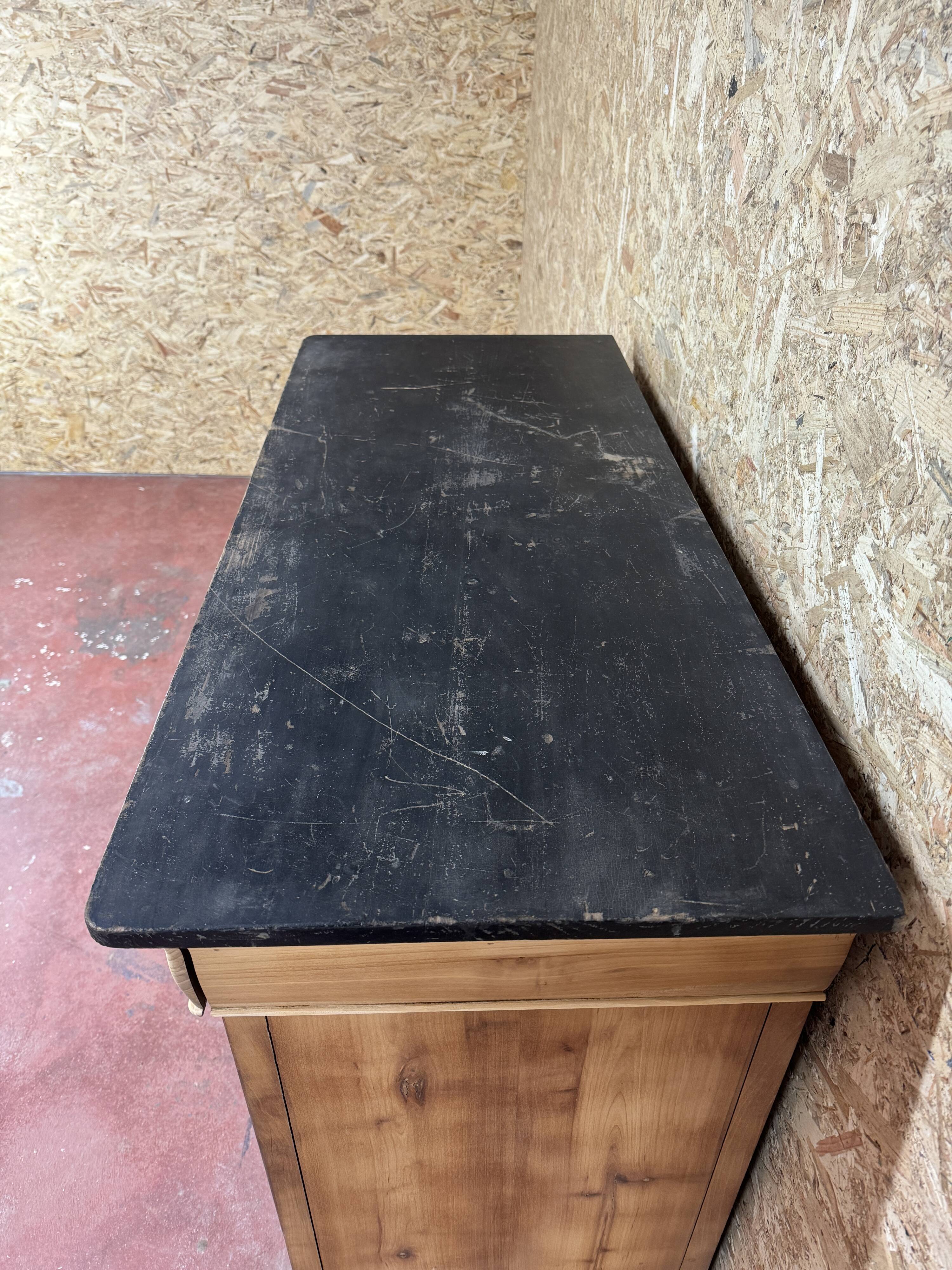 Buffet parisien en merisier