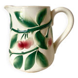 Pichet ancien en barbotine Digoin Cerises
