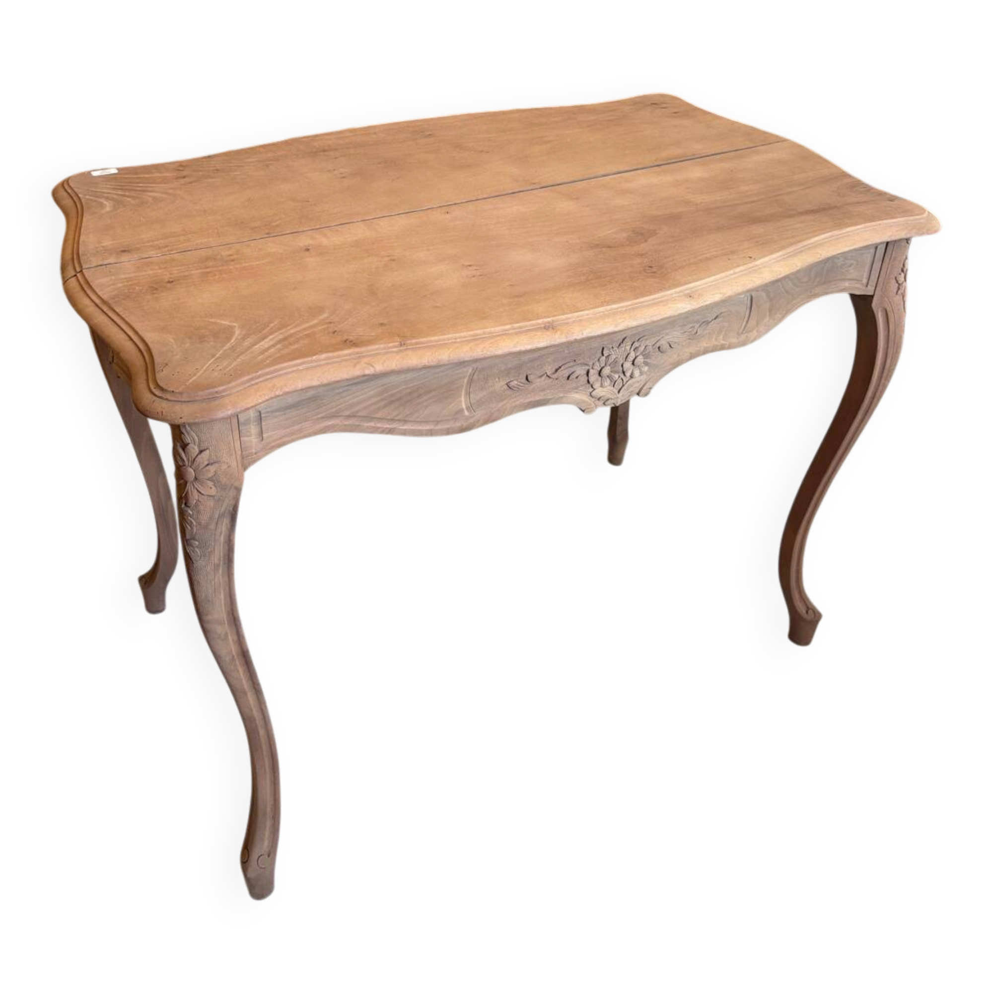 Louis XV sandblasted table style