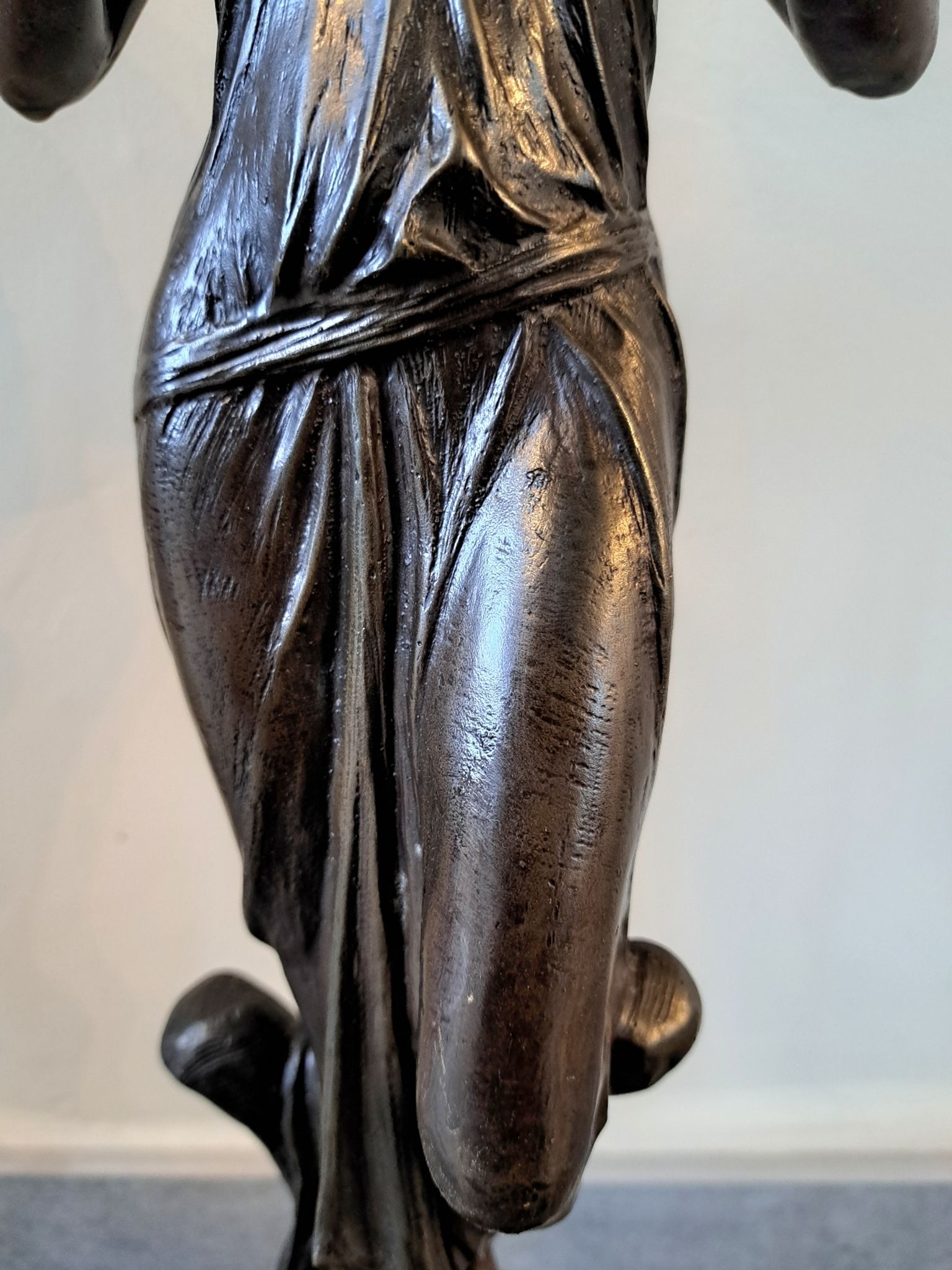 Sculpture femme art nouveau en bronze