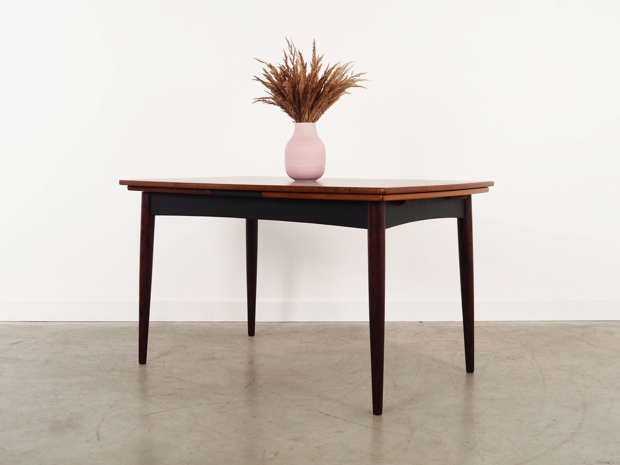 Rosewood table, Danish design, 1970s, production: Denmark