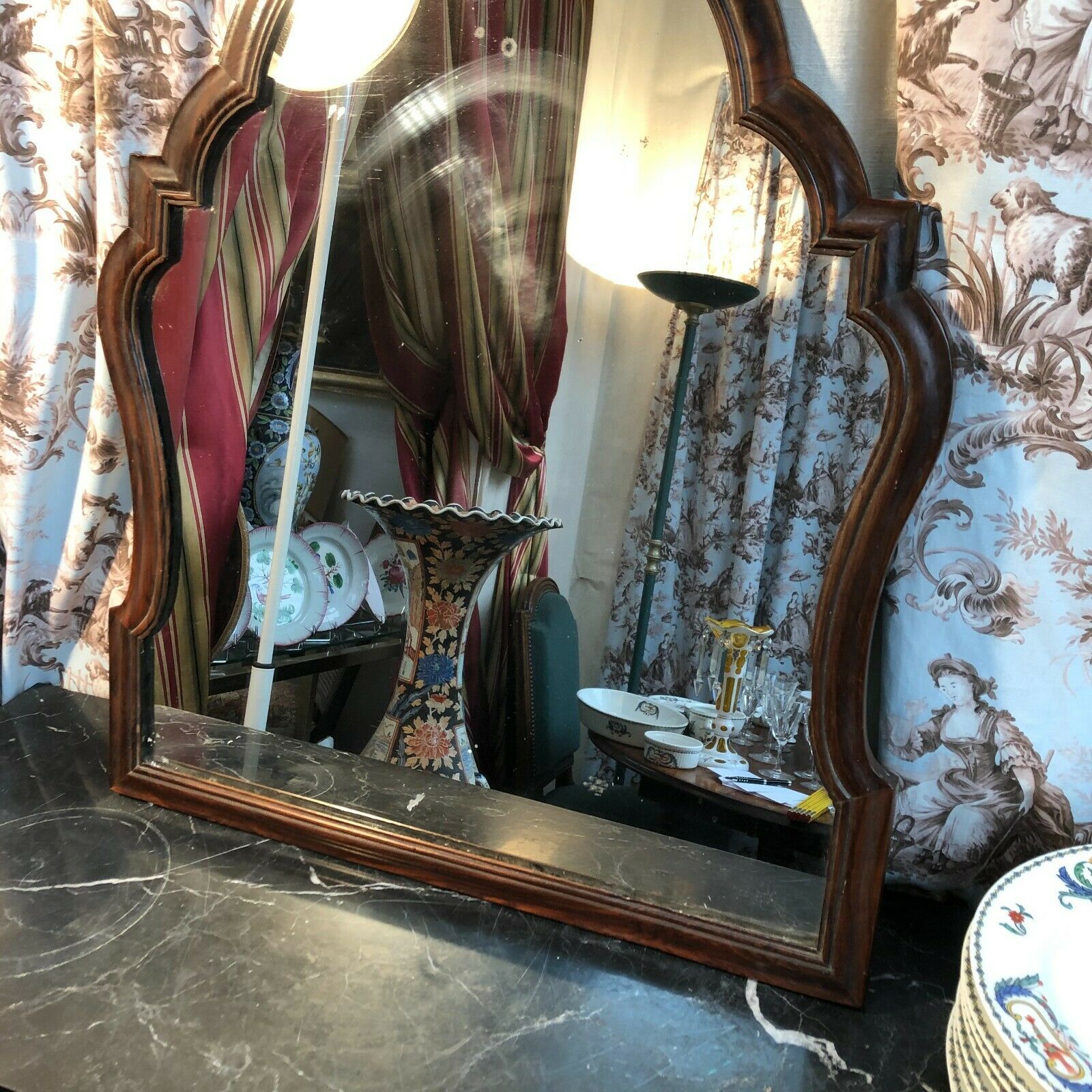 18th century mahogany hairdresser mirror 59x50cm