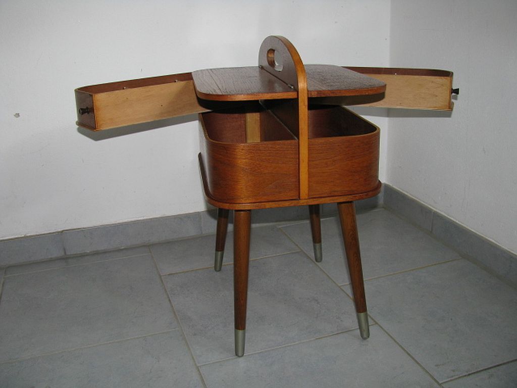 Mid century sewing box with / side table. asystent teak 1960/70s