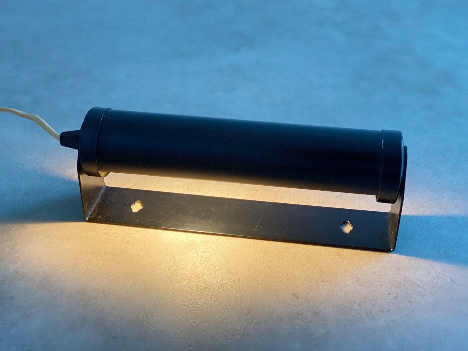 Vintage black W.L.P. wall sconce / bed lamp