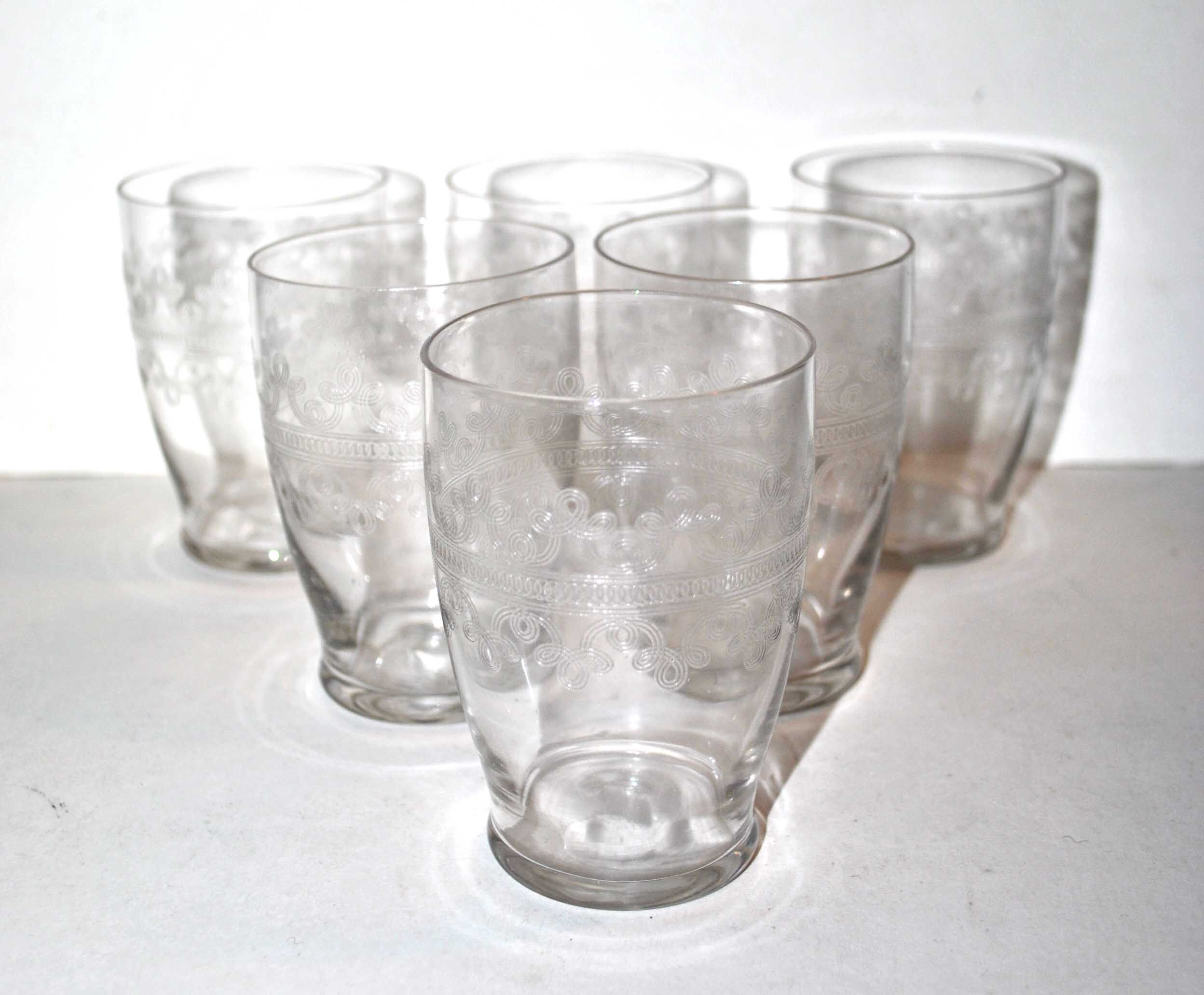 Series of 6 glasses cups 1920 in crystal engraved guilloché in pantogravure 9.2Ht