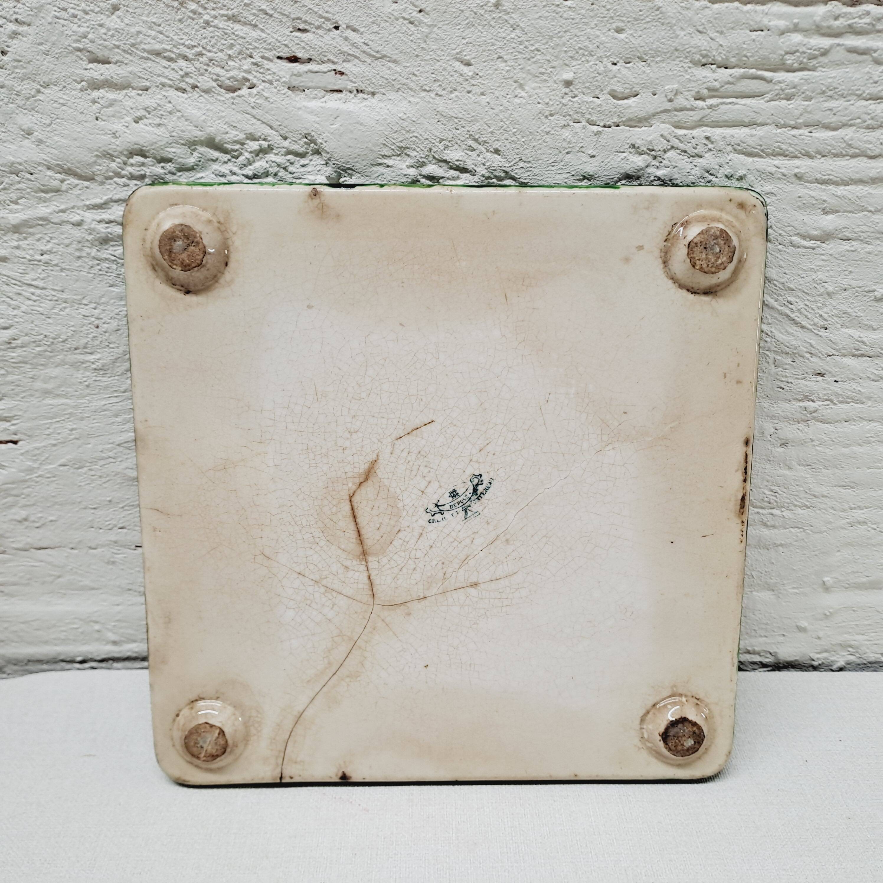 Creil and Montereau trivet