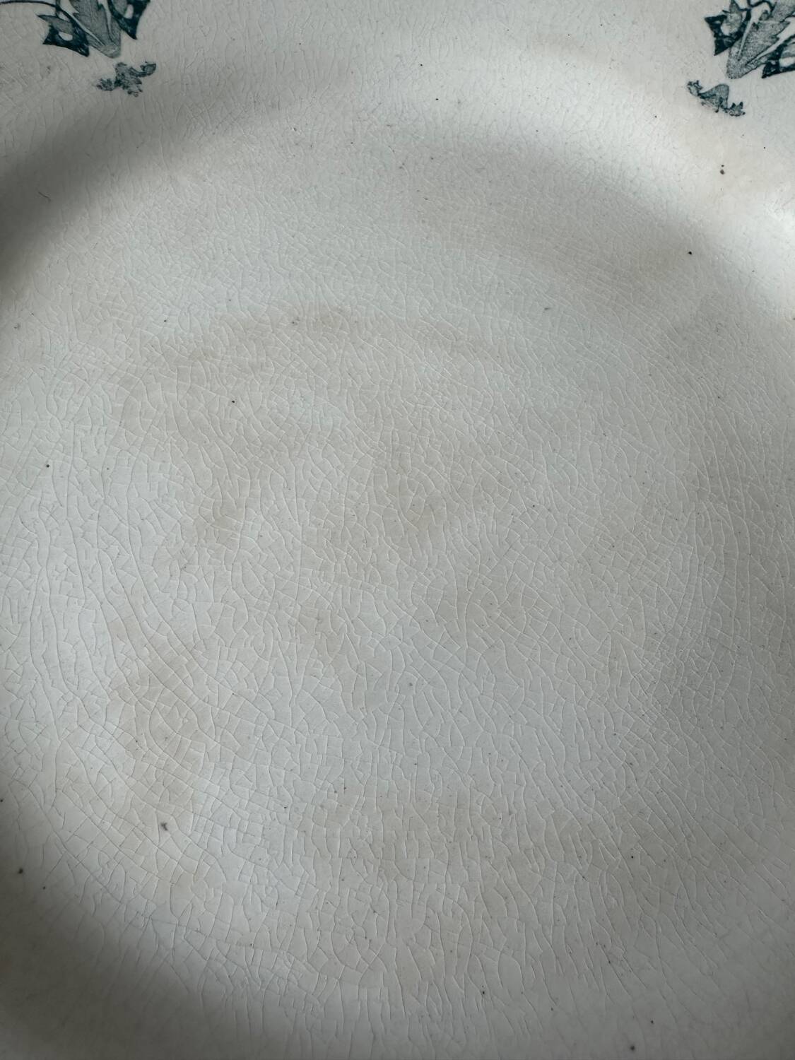 Footed dish, Creil and Montereau 1