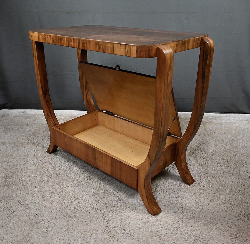 Console en placage de noyer, style art déco – XXe