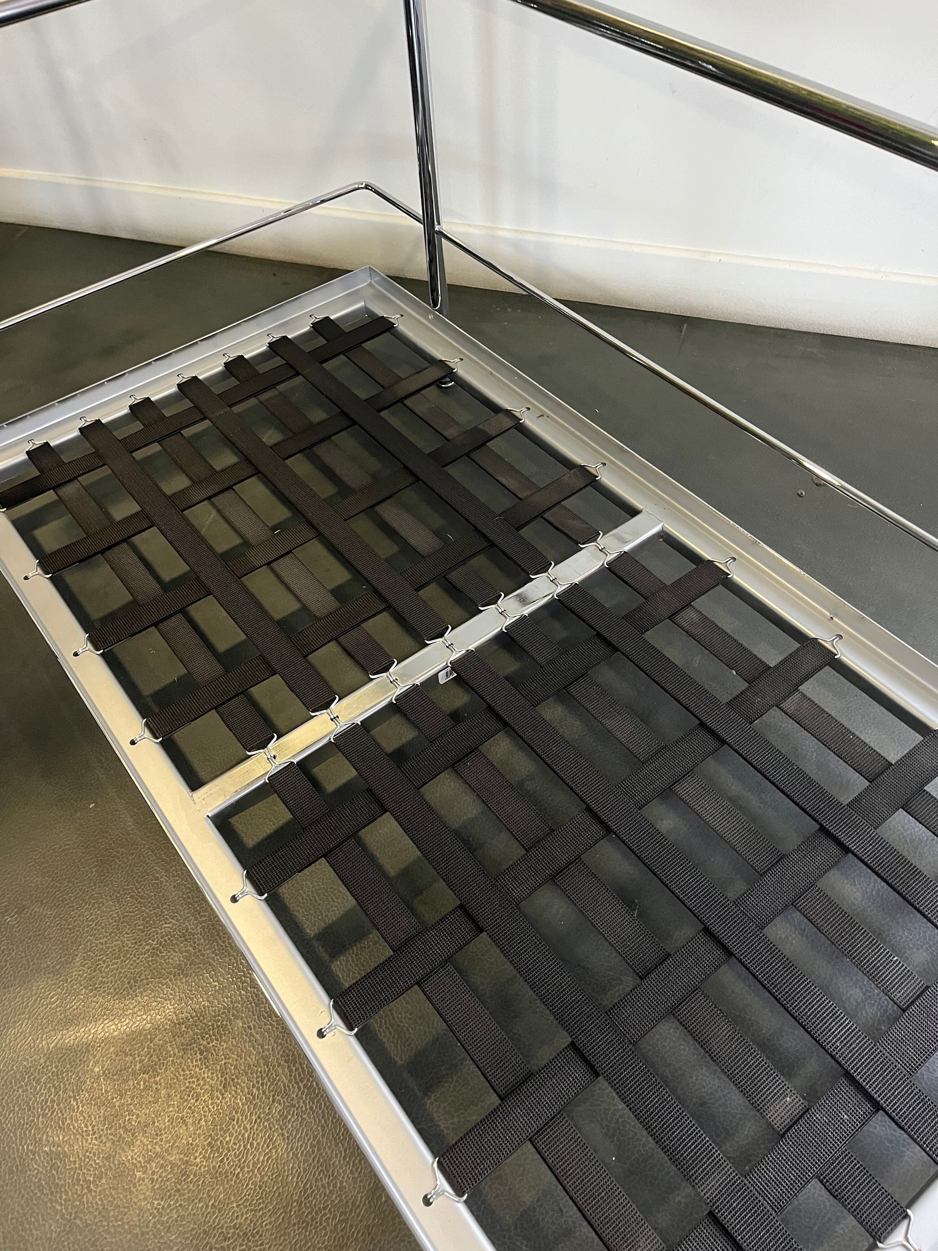 LC2 Le Corbusier sofa