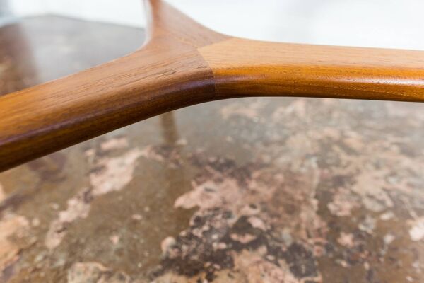 Table basse ronde scandinave en teck avec plateau en verre, années 1960.