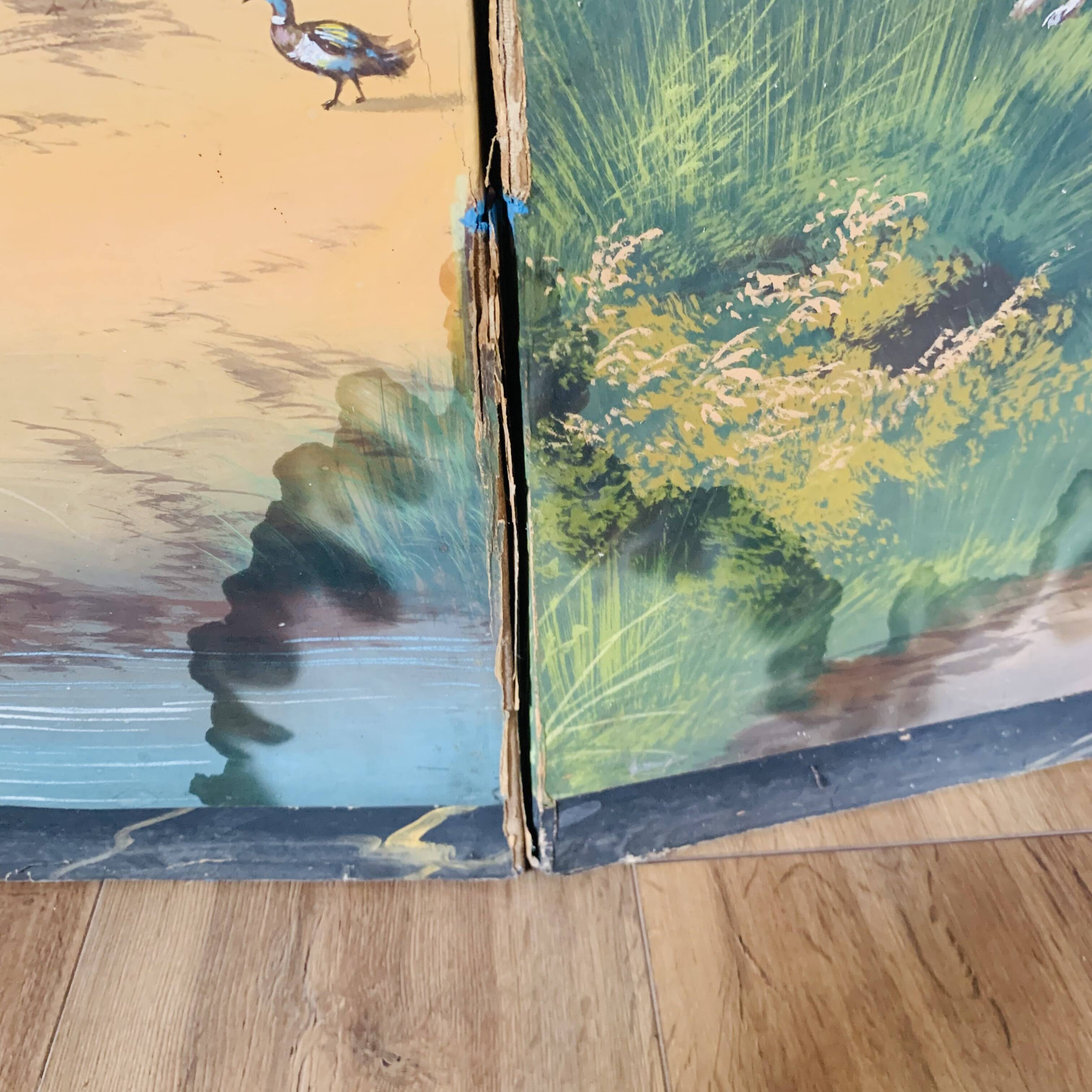 Screen made of painted canvas