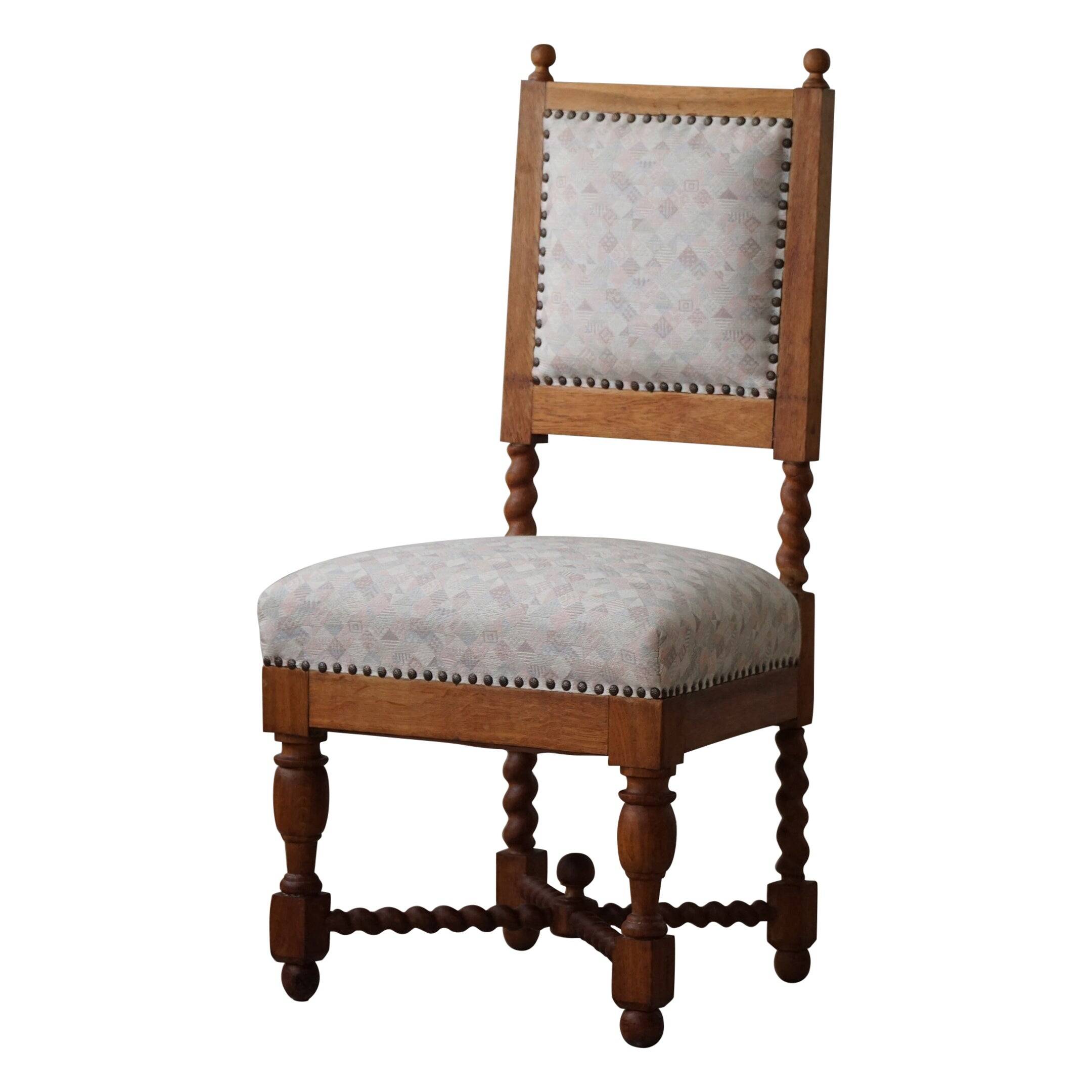 English-style baroque chair with twisted legs in elm, 1920s.