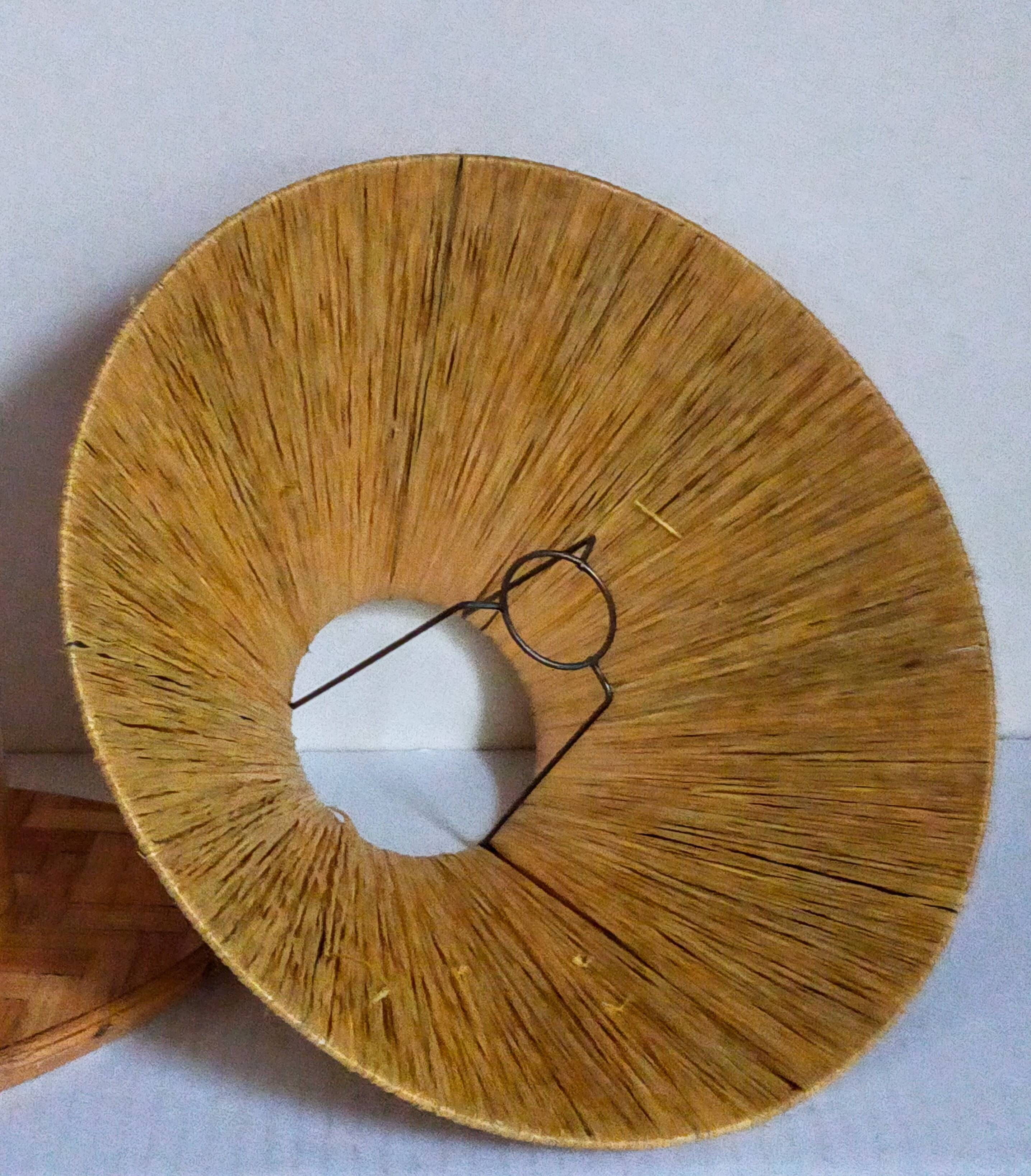 Table lamp in wood and rattan, 50s raffia lampshade