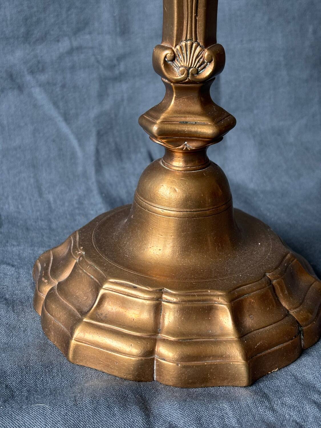 Bronze candle holder