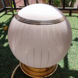 Plafonnier boule en verre rose granité