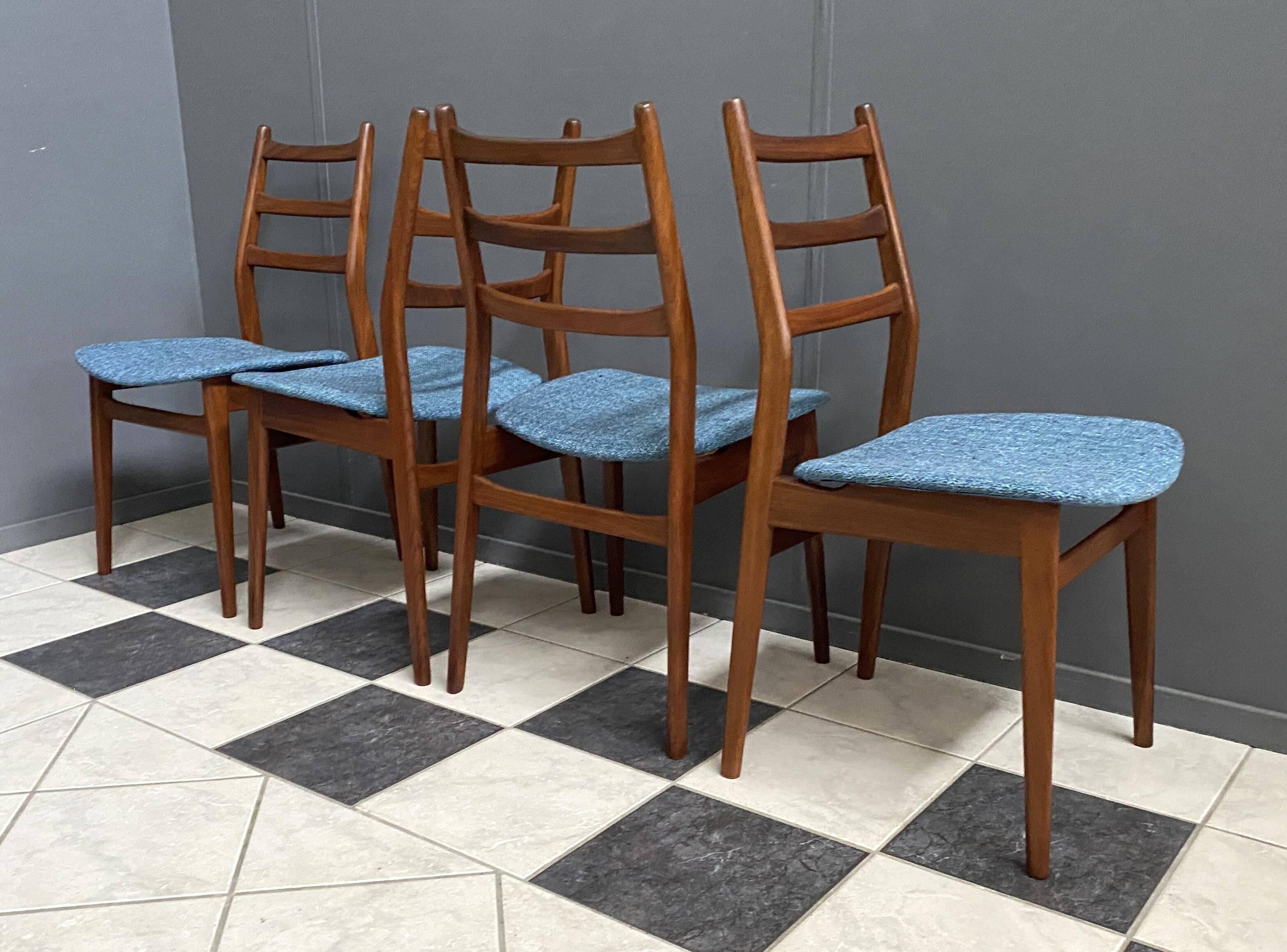 4 chaises de salle à manger Casala, années 1960