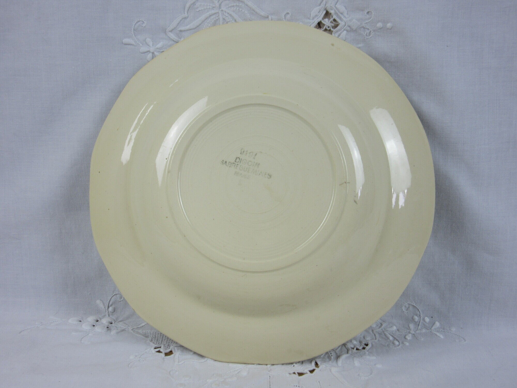 Ensemble de 6 assiettes creuses Digoin Sarreguemines à décor de tulipe