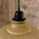 Opaline suspension