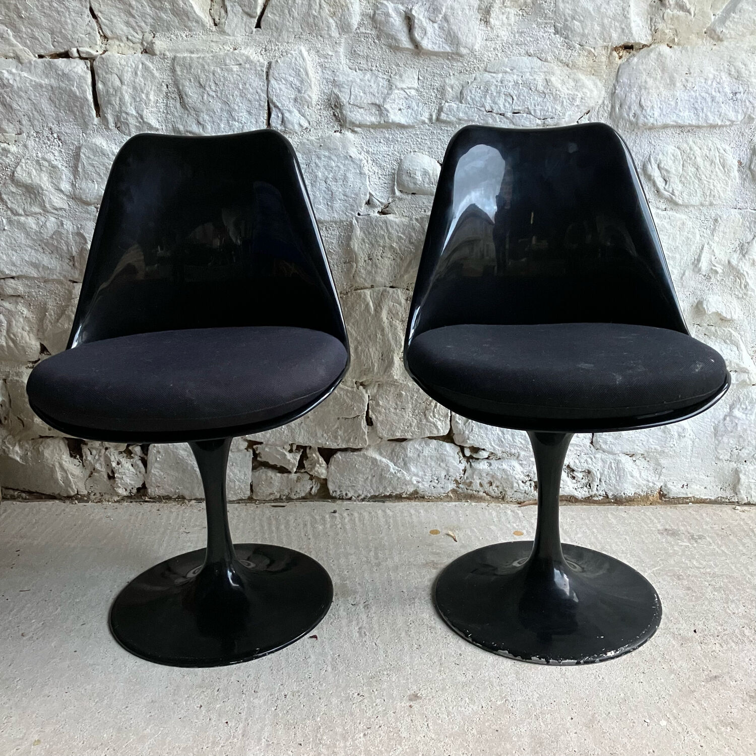 Pair of black Tulip chairs