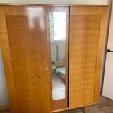 Scandinavian wardrobe with 2 doors and 1 mirror from the 1970s.
